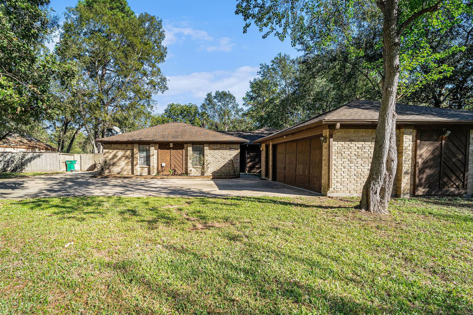 Real estate property located at 11902 Beverly, Harris, Mossy Oaks Estates U/R, Houston, TX, US