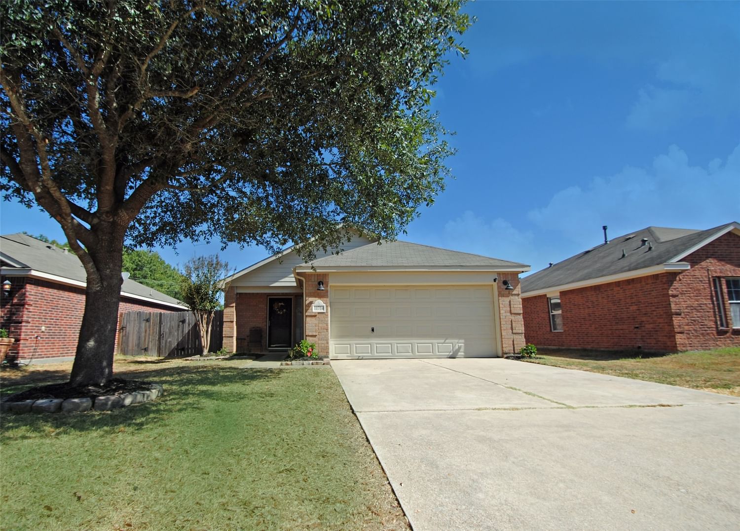 Real estate property located at 11714 Elizabeth, Montgomery, Pinehurst, TX, US