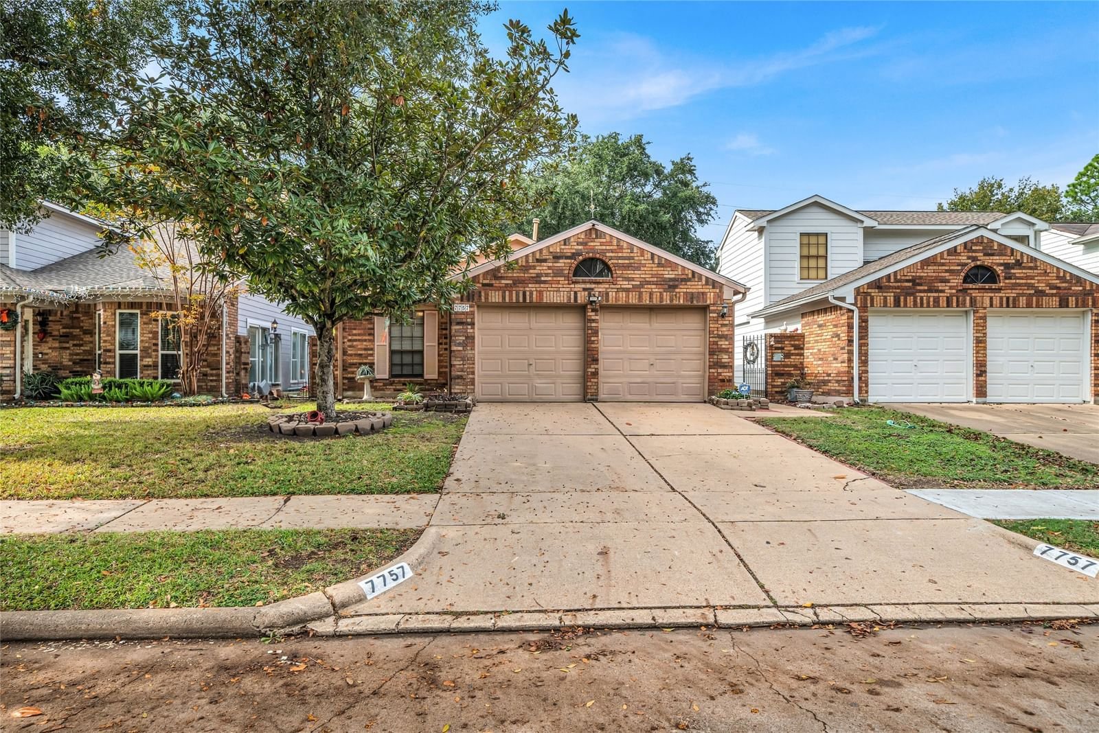 Real estate property located at 7757 High Village, Harris, Copperfield Southcreek Village, Houston, TX, US