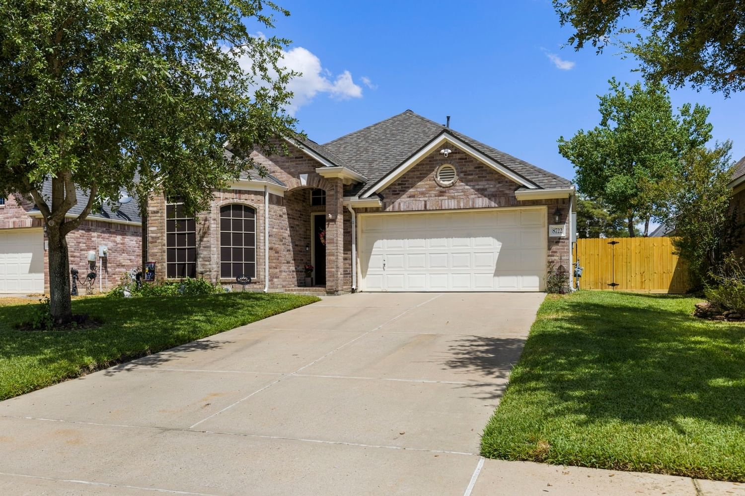 Real estate property located at 8722 Rollick, Harris, Tomball, TX, US