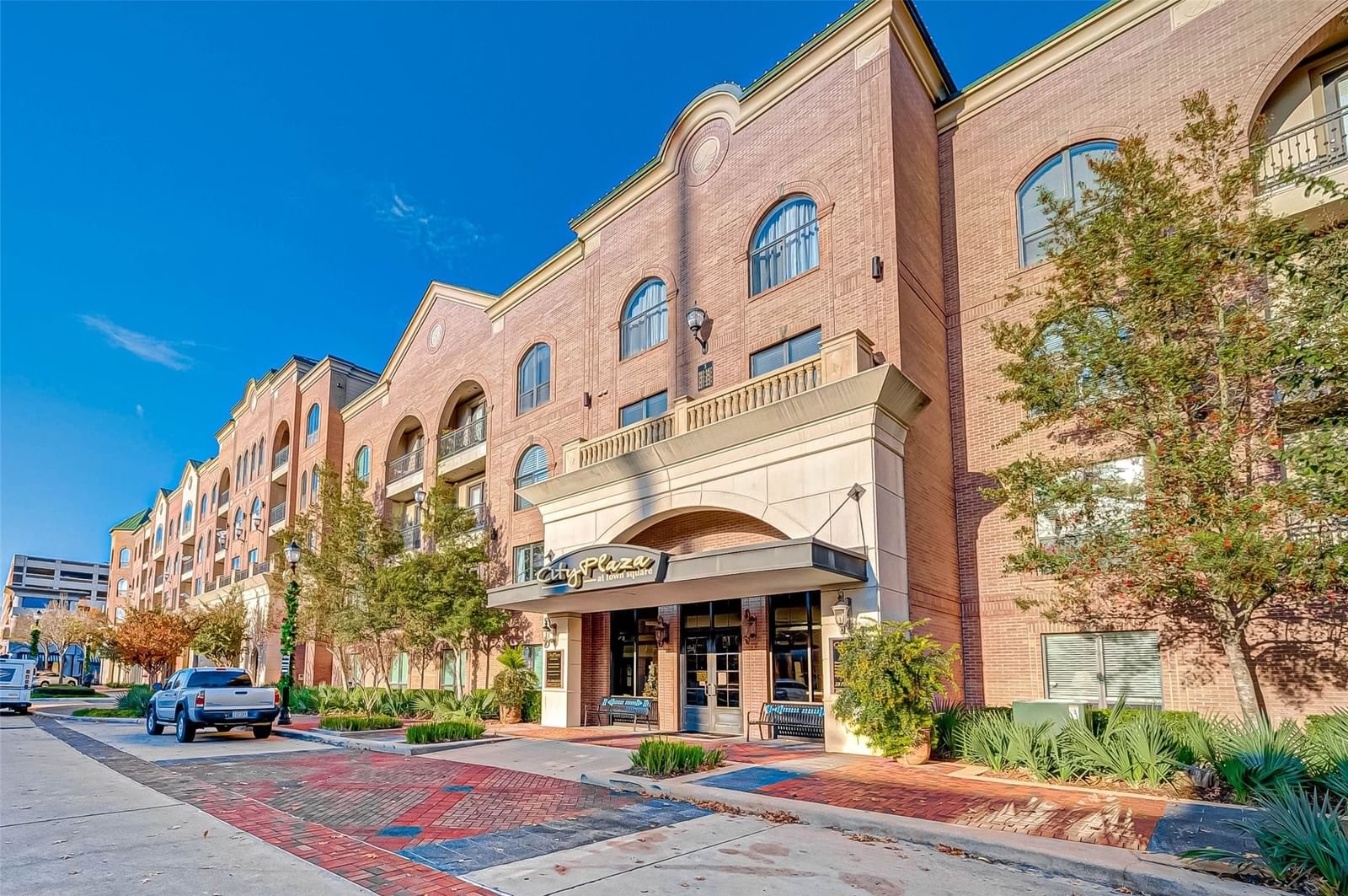 Real estate property located at 2299 Lone Star #311, Fort Bend, City Plaza at Town Square, Sugar Land, TX, US