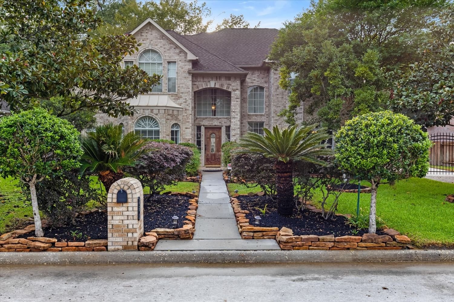 Real estate property located at 14203 Chartley Falls, Harris, Houston, TX, US