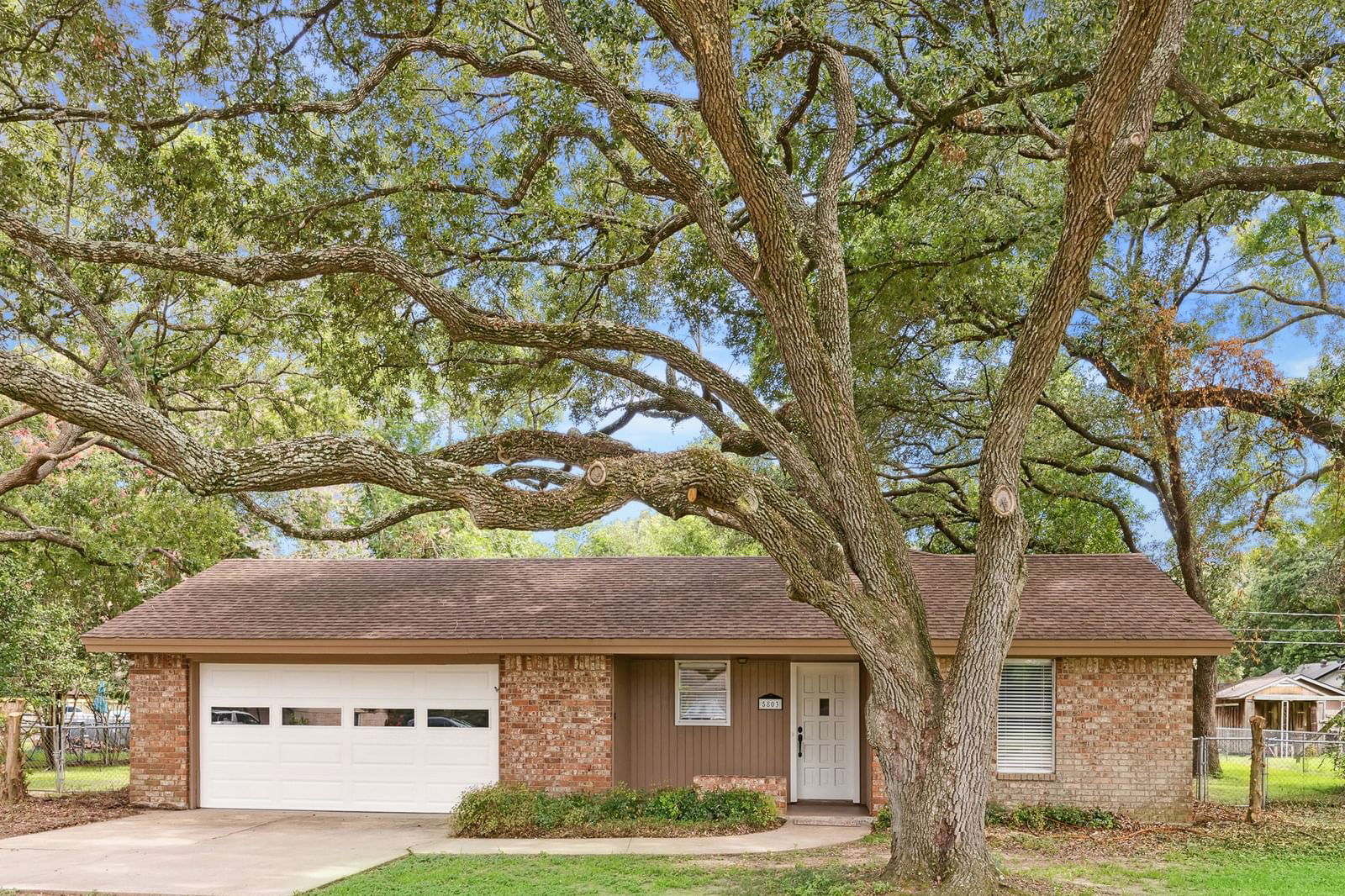 Real estate property located at 5803 Iris, Harris, North Katy Terrace, Katy, TX, US