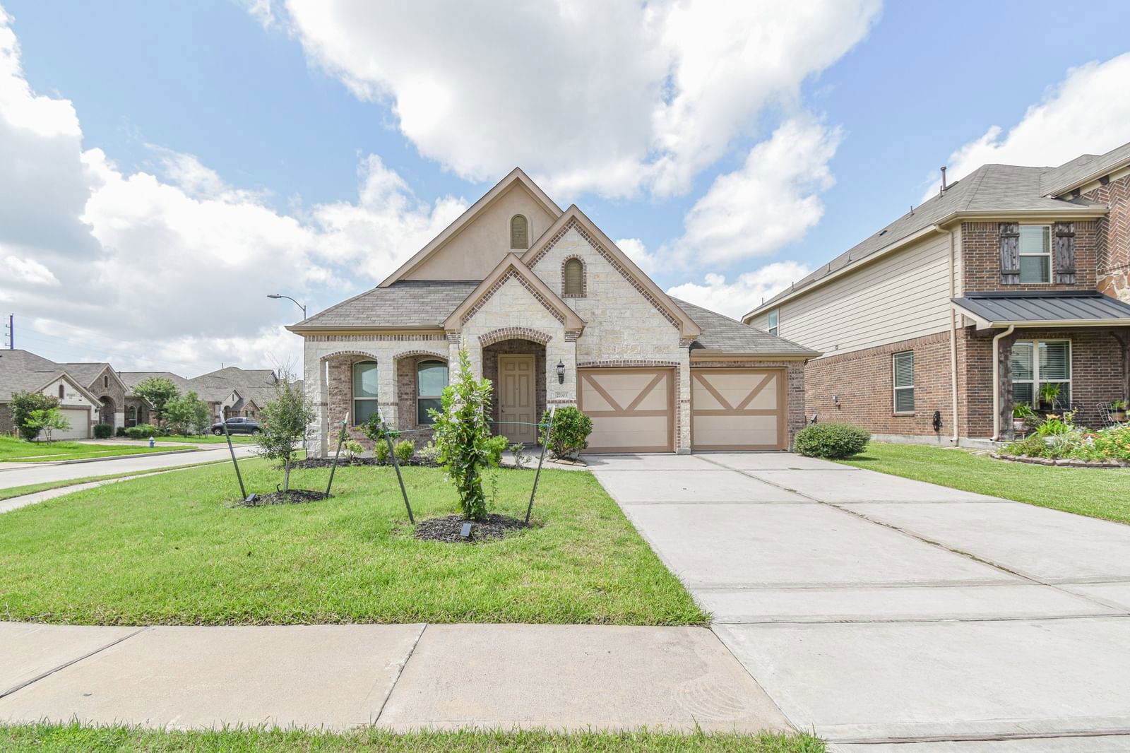 Real estate property located at 22303 Larch Grove, Harris, Inverness Estates, Tomball, TX, US