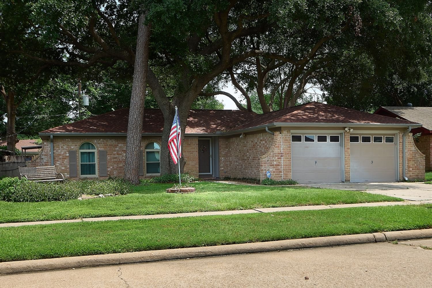 Real estate property located at 15830 Whipple Tree, Harris, Charterwood Sec 01, Houston, TX, US