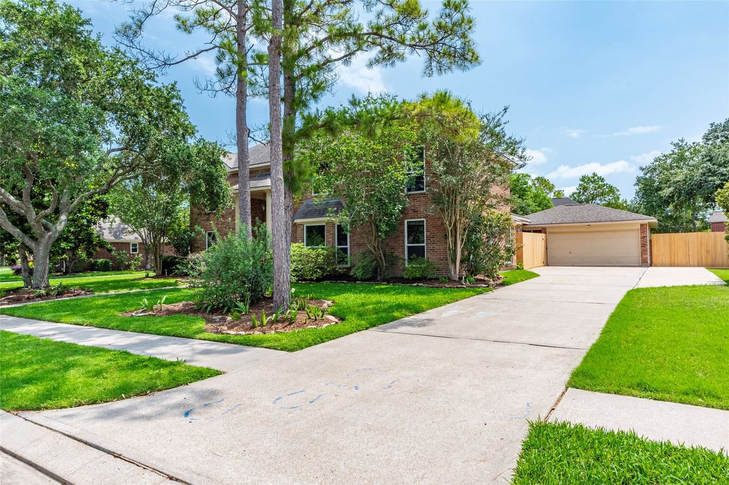 Real estate property located at 513 Meadow Bend, Galveston, The Forest of Friendswood, Friendswood, TX, US