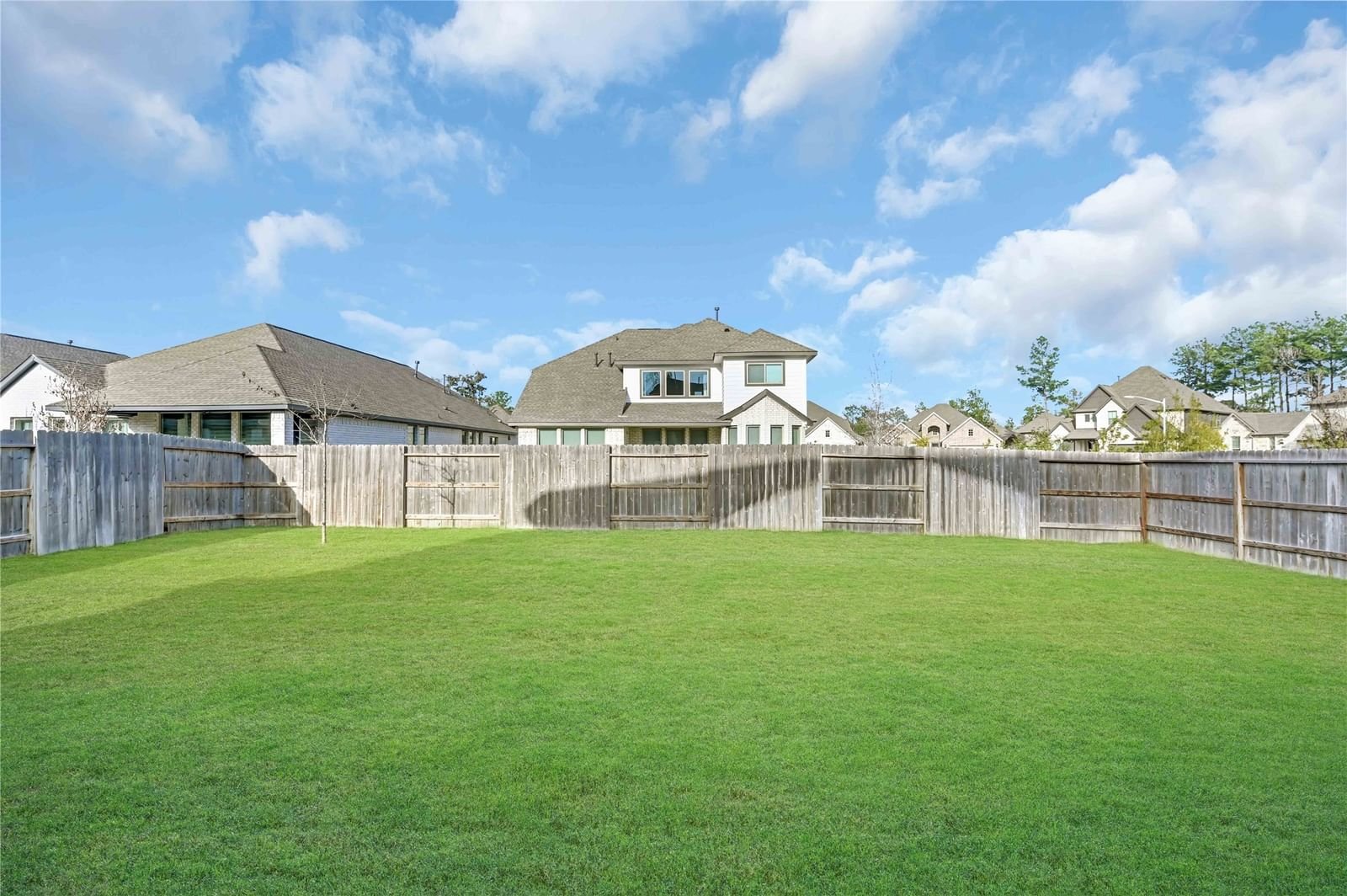 Real estate property located at 17577 Sunset Skies, Montgomery, Conroe, TX, US