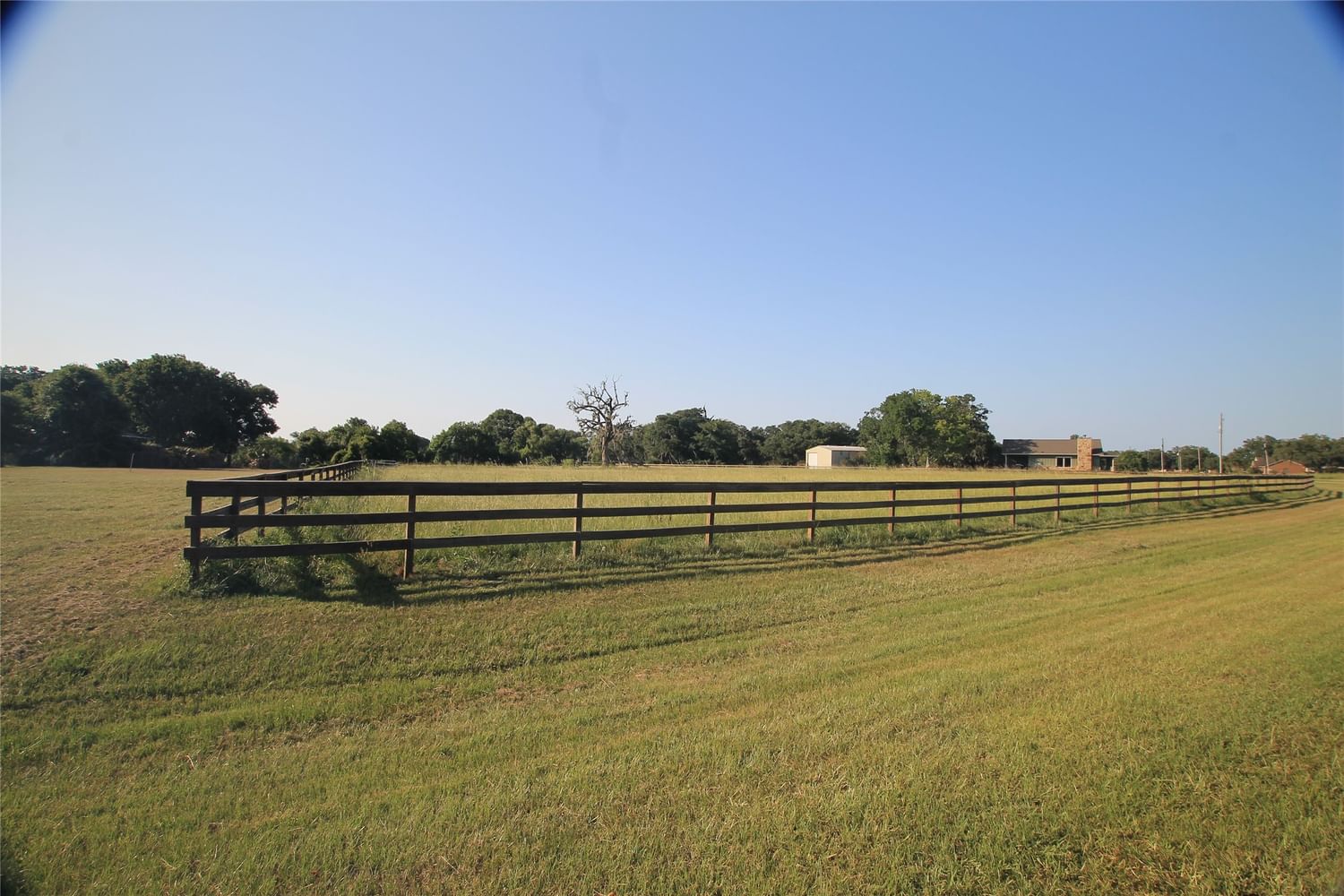 Real estate property located at 1432 Bronco, Brazoria, Bar X Ranch Sec 3, Angleton, TX, US