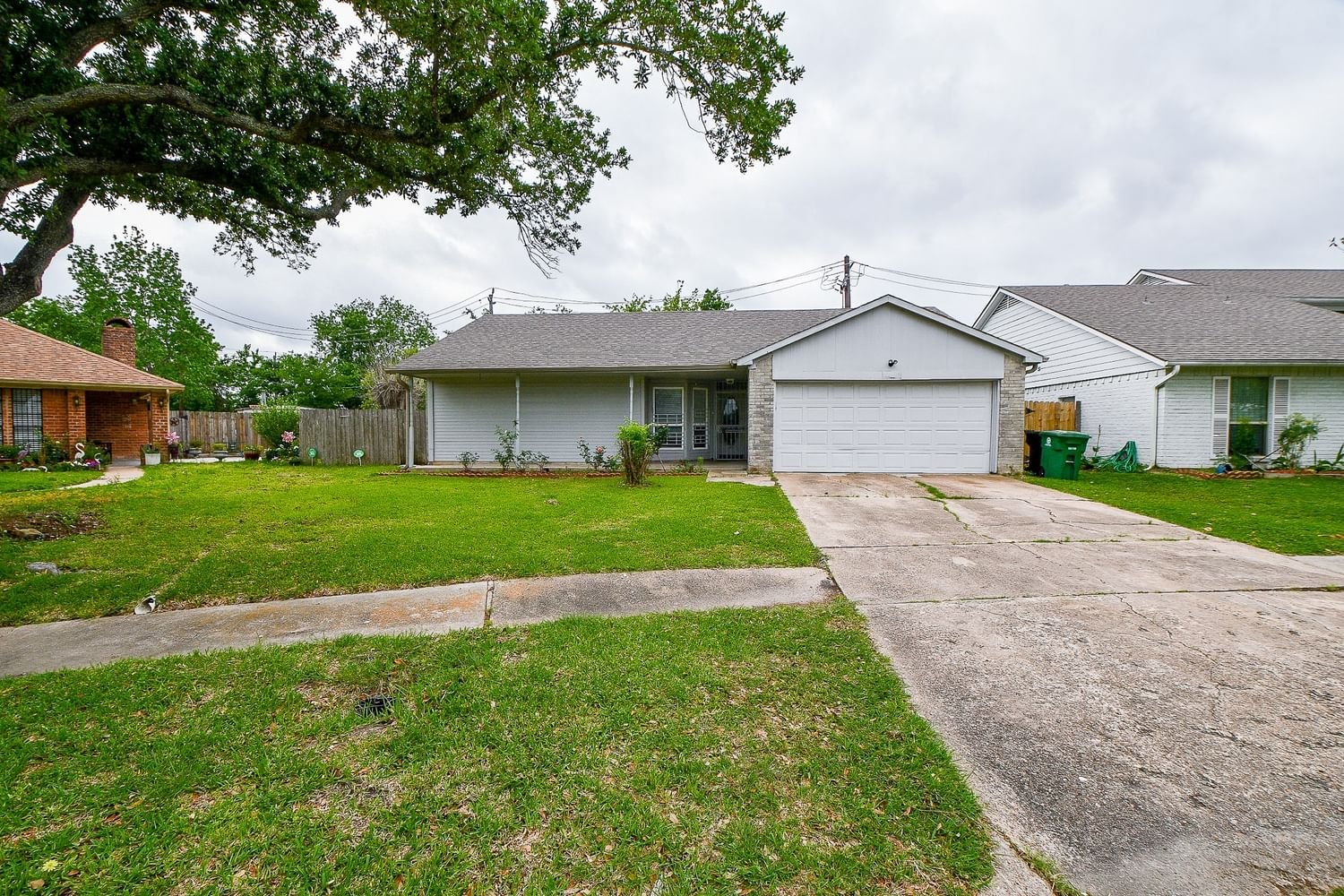 Real estate property located at 12543 Sharpview, Harris, Oak Harbor, Houston, TX, US