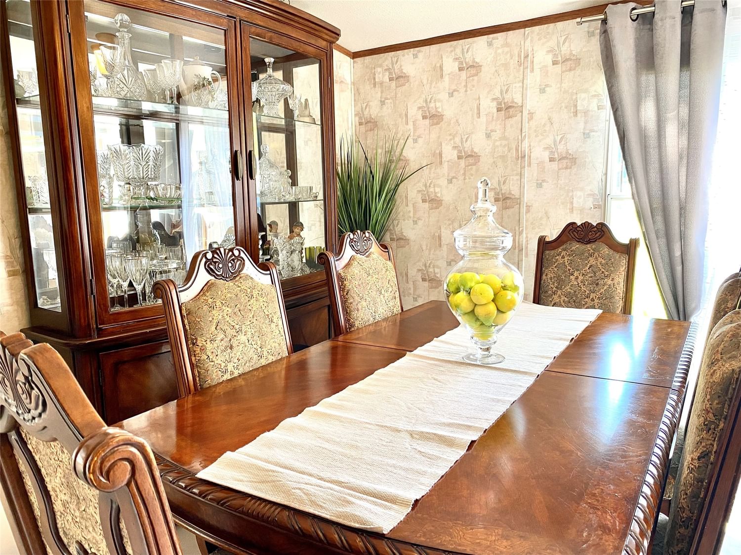 Real estate property located at 108 Ashley, Walker, Huntsville, TX, US