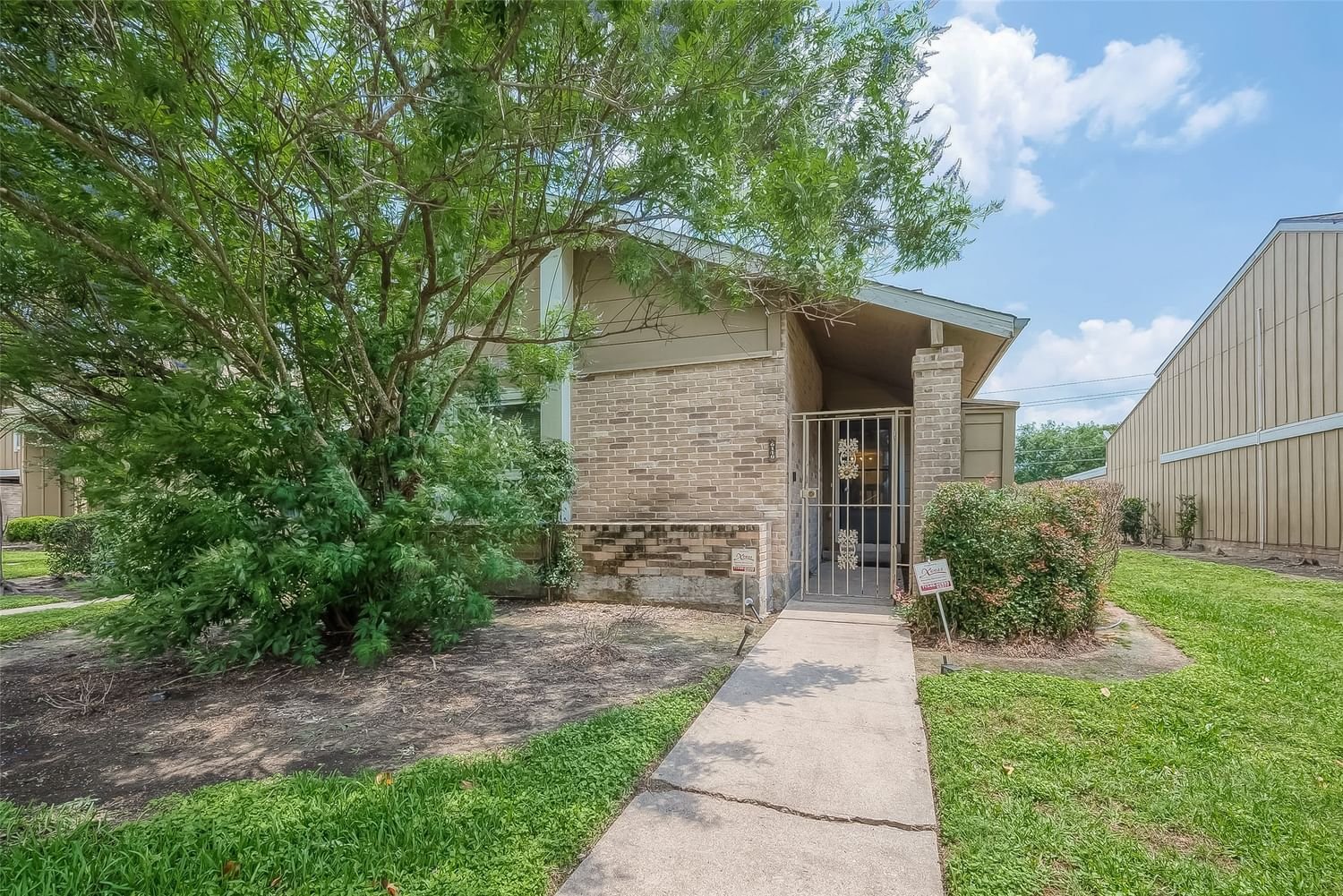 Real estate property located at 6110 Airport #17, Harris, Fondren Sw Place T/H Ph 02, Houston, TX, US