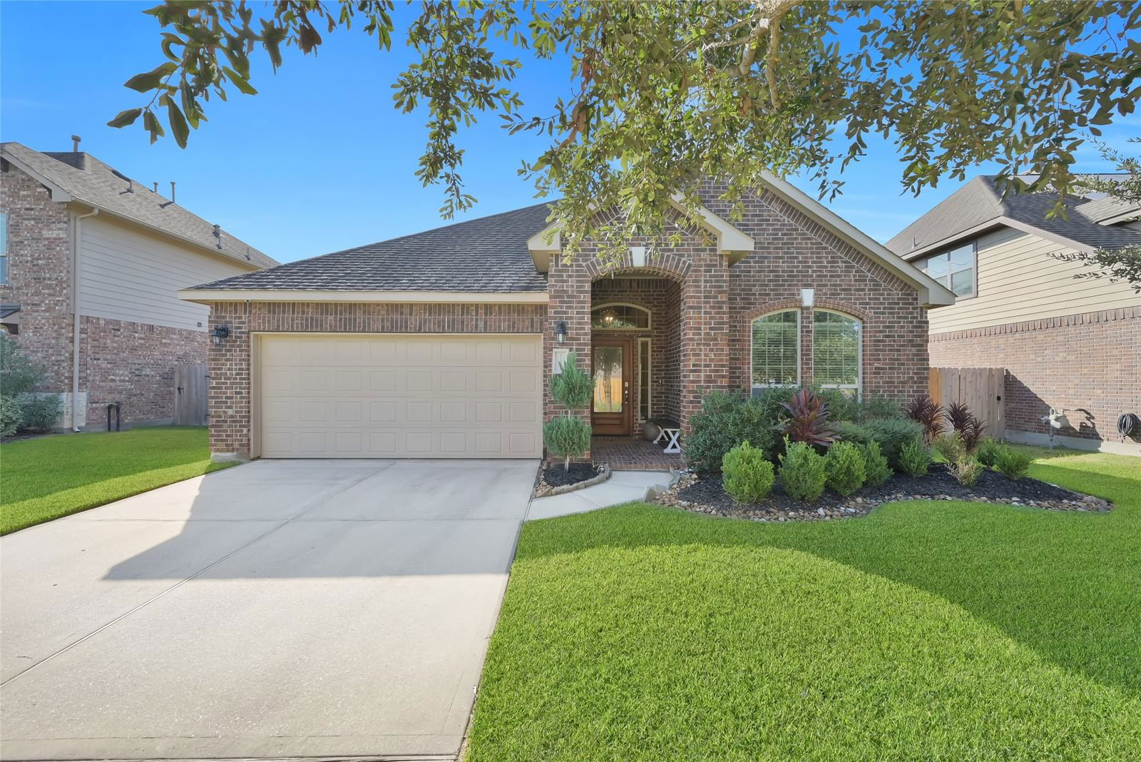 Real estate property located at 11027 Gallant Flag, Harris, Albury Trls Estates Sec 2, Tomball, TX, US