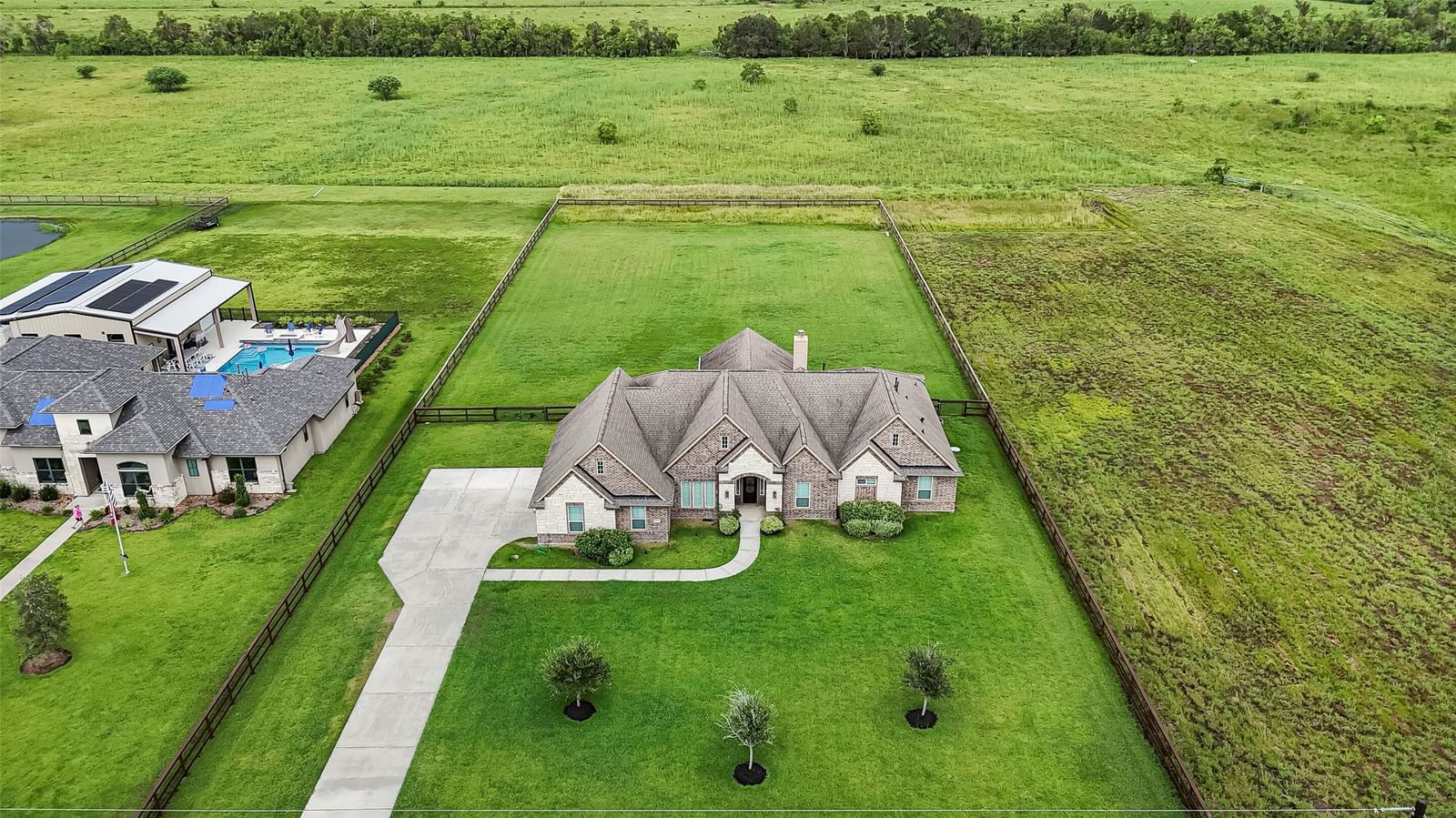 Real estate property located at 7923 Stratford Hall, Brazoria, Savannah Plantation, Rosharon, TX, US