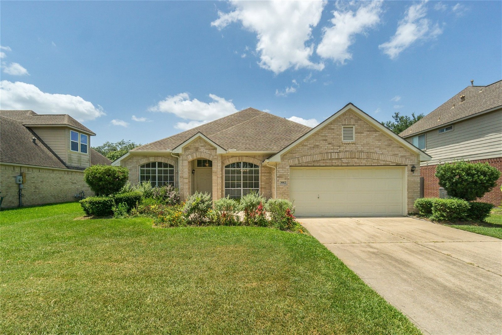 Real estate property located at 3912 Bracket, Brazoria, Pearland, TX, US