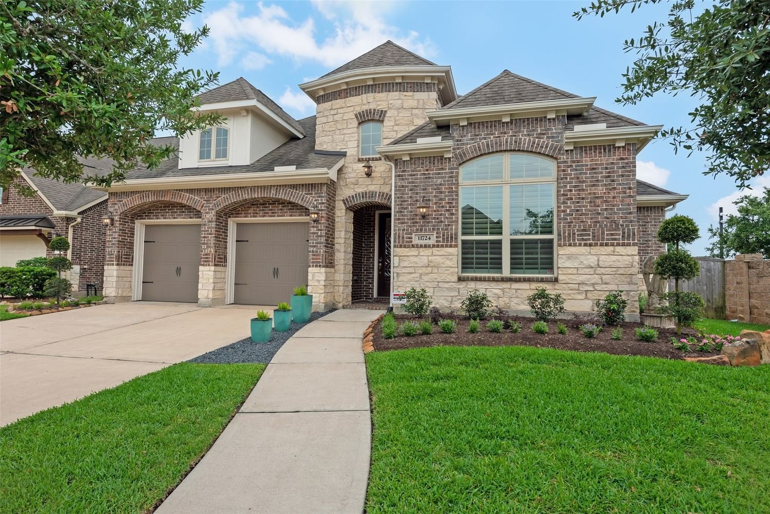 Real estate property located at 11724 Desert Bluff, Brazoria, Southern Trails Sec 17 A0564, Pearland, TX, US