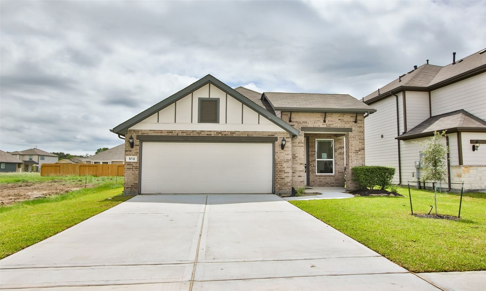 Real estate property located at 104 Lisa Marie, Brazoria, Gifford Meadows, Angleton, TX, US