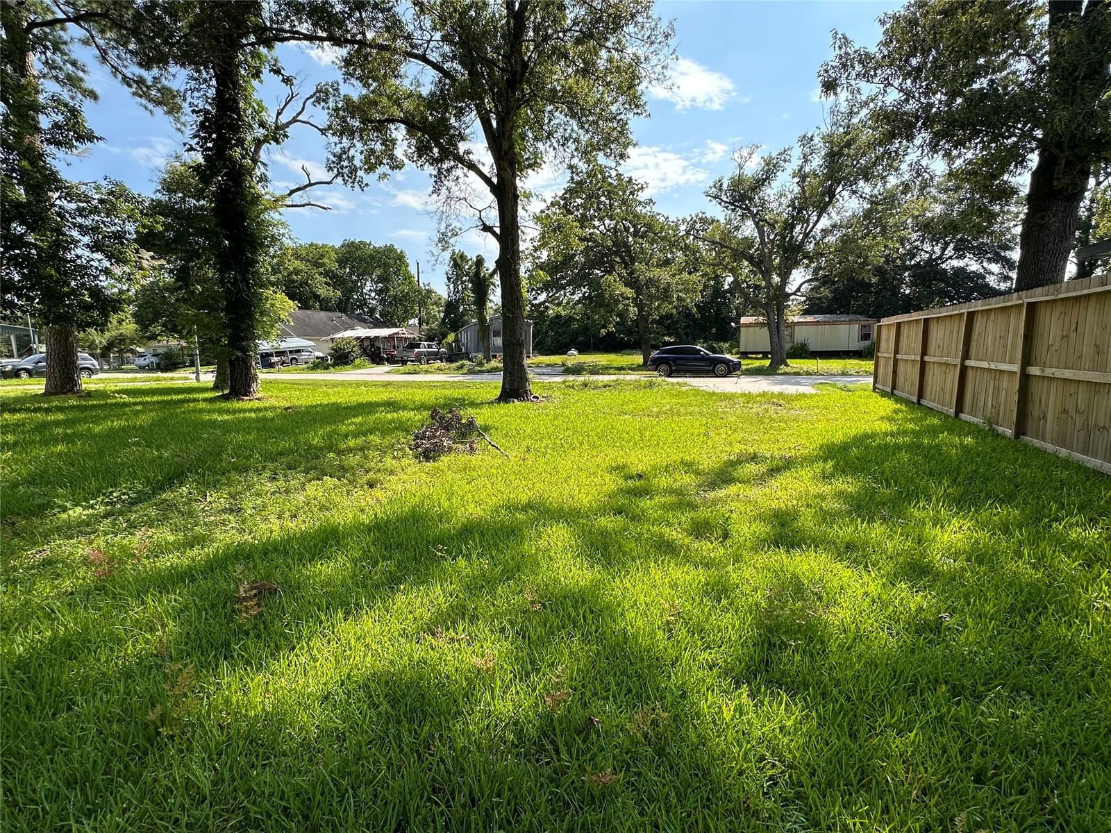 Real estate property located at 1 Booker, Chambers, Lincoln Cedars Sec B, Baytown, TX, US