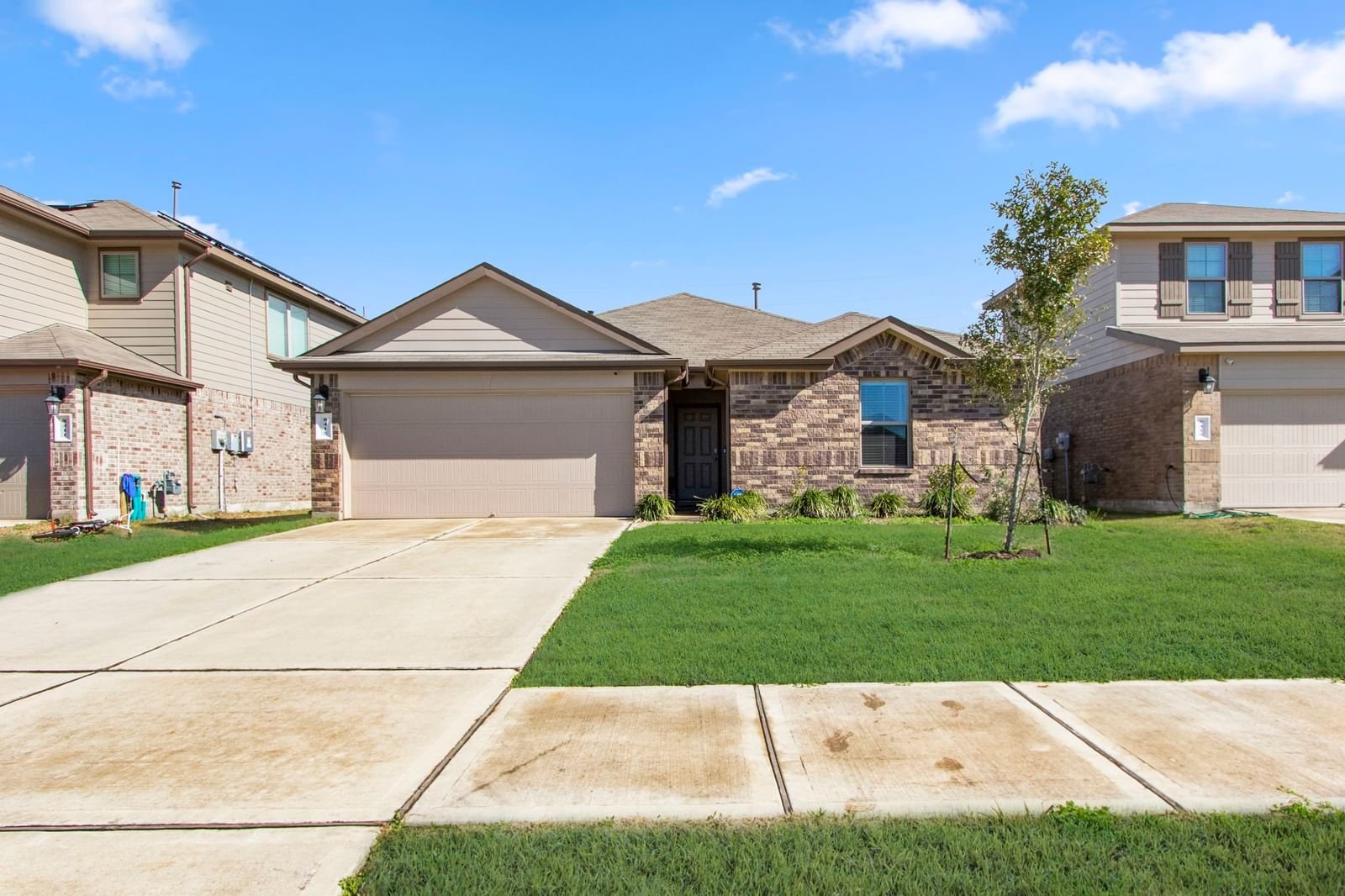 Real estate property located at 8415 Violet Hills, Fort Bend, Southern Colony Sec 4-C, Rosharon, TX, US