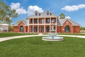 Real estate property located at 2907 Kathleen, Chambers, Crown Colony Sec 02, Baytown, TX, US