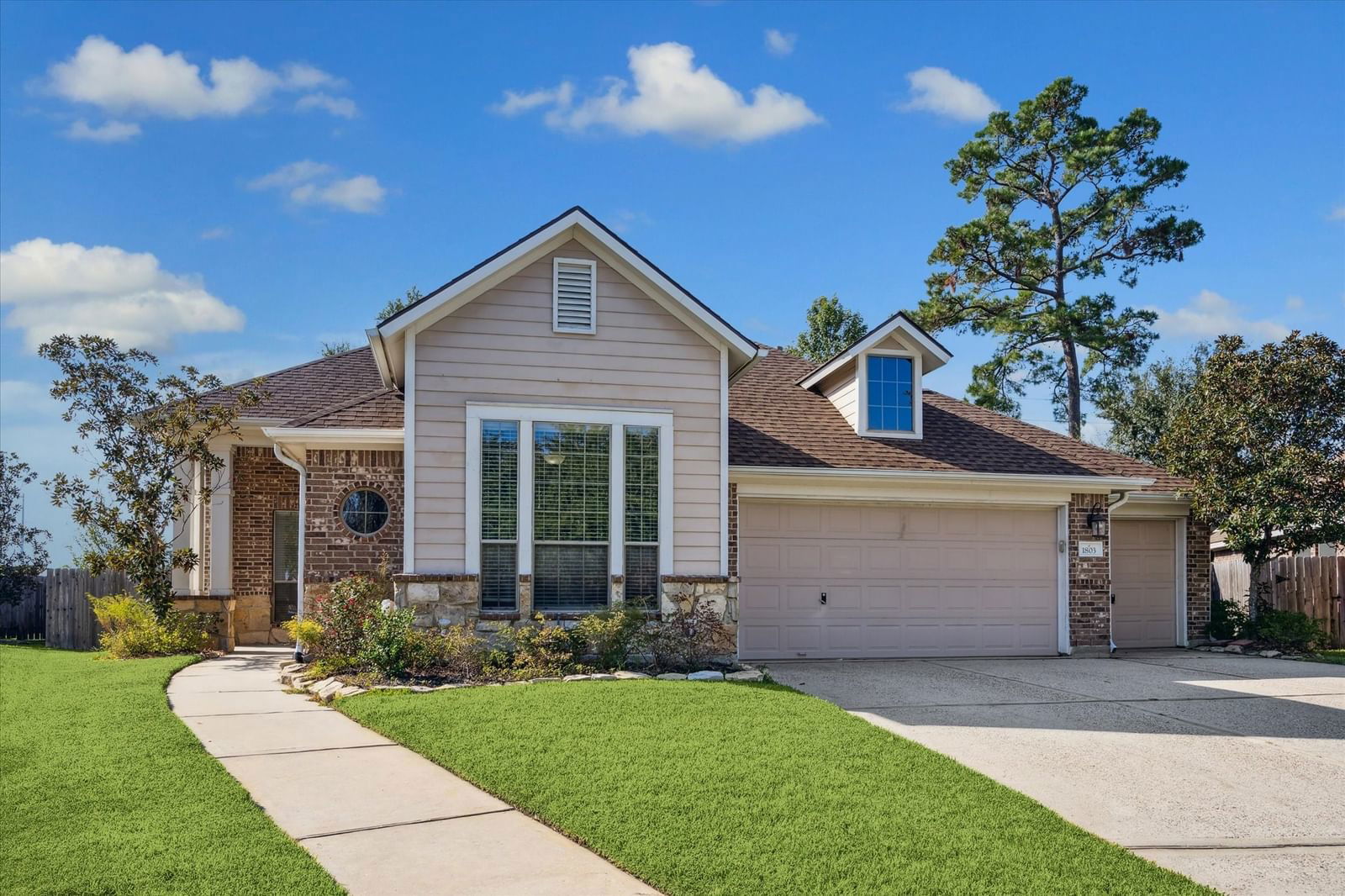 Real estate property located at 1803 Ryansbrook Ln, Montgomery, Spring Trails, Spring, TX, US