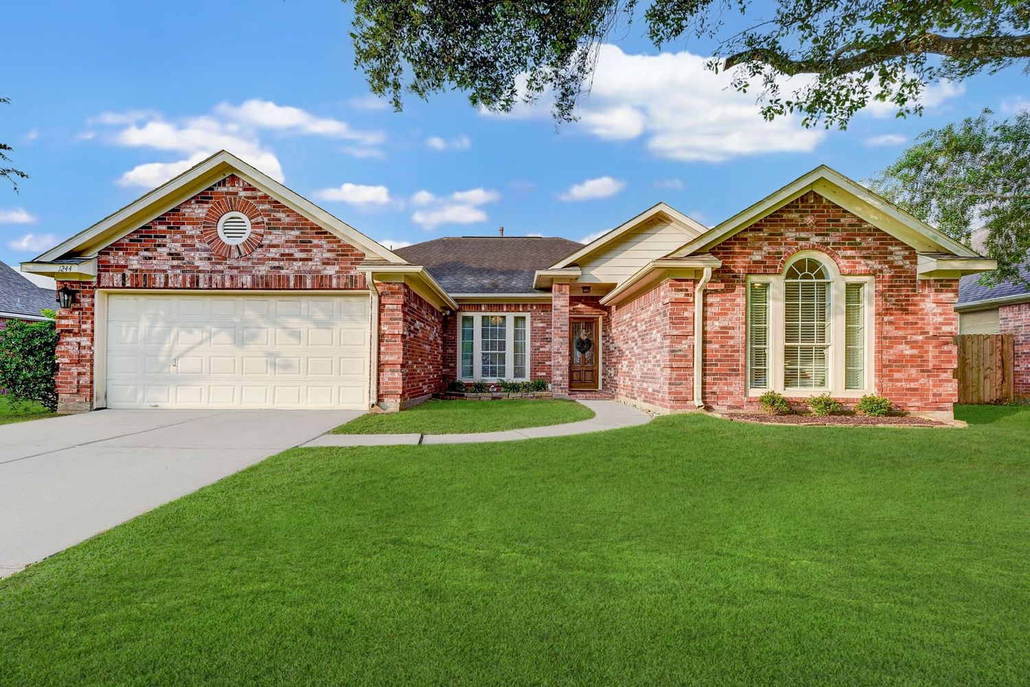 Real estate property located at 1244 Deer Ridge, Galveston, The Oaks Of Clear Creek Sec 1, League City, TX, US