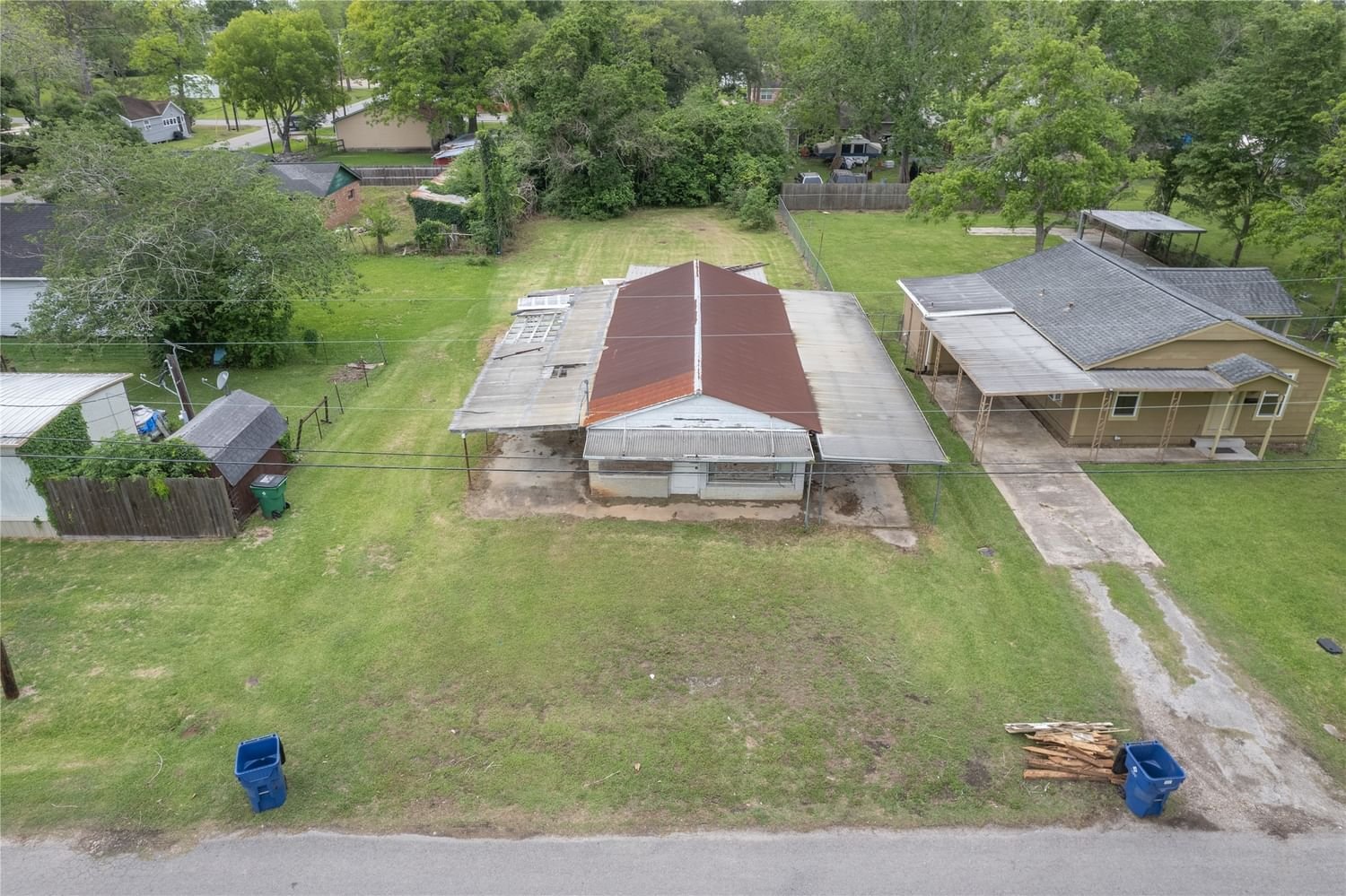 Real estate property located at 705 Alice, Brazoria, Sweeny, TX, US