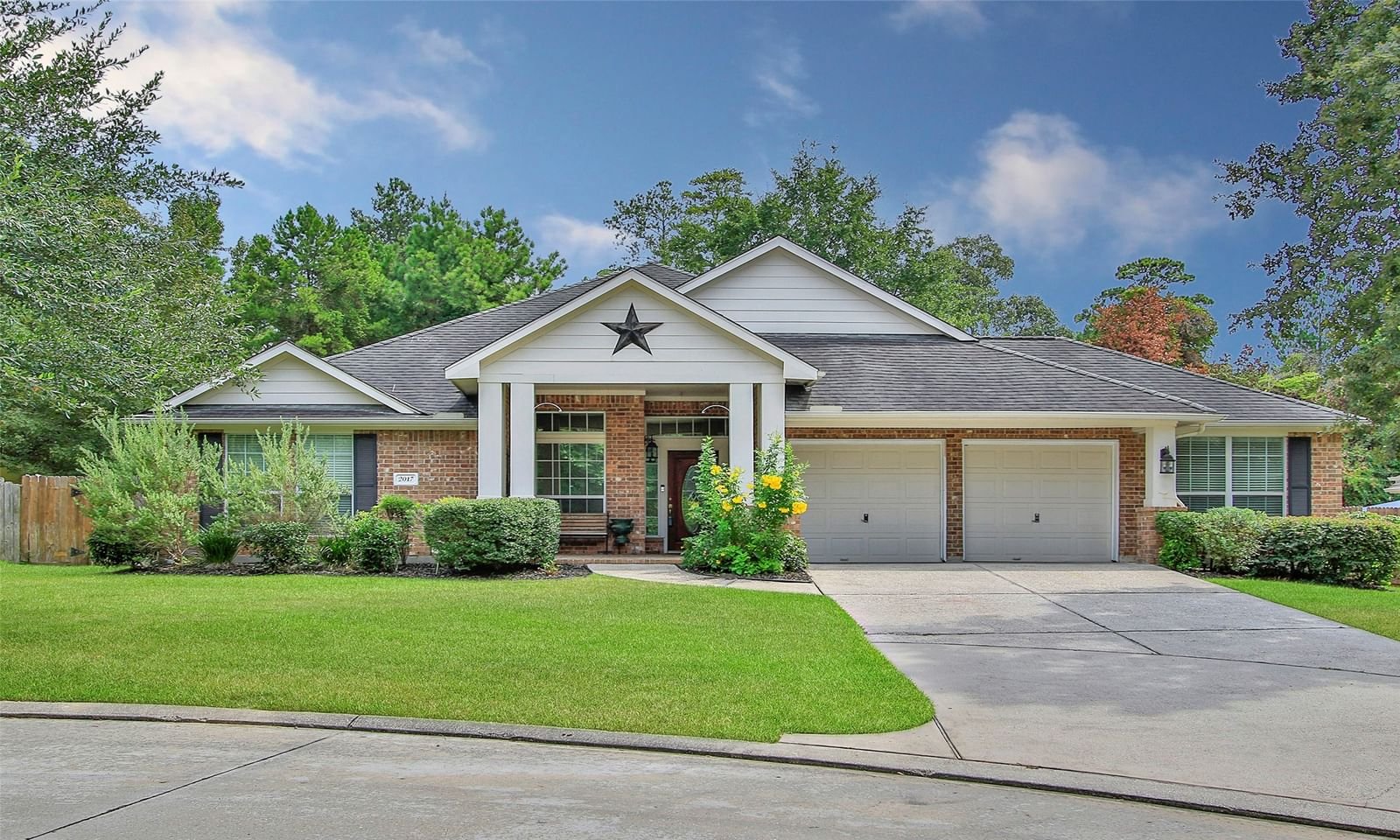 Real estate property located at 2017 Yorkchase, Montgomery, Graystone Hills 02, Conroe, TX, US
