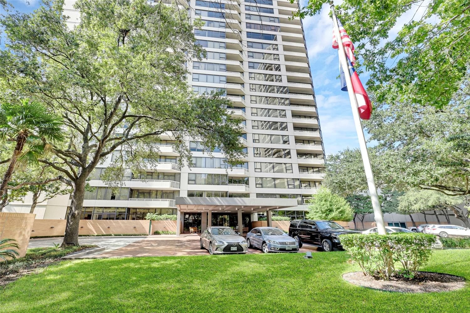 Real estate property located at 15 Greenway #26I, Harris, Houston, TX, US