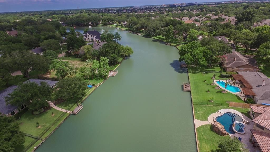 Real estate property located at 302 Piedmont, Fort Bend, Venetian Estates, Sugar Land, TX, US