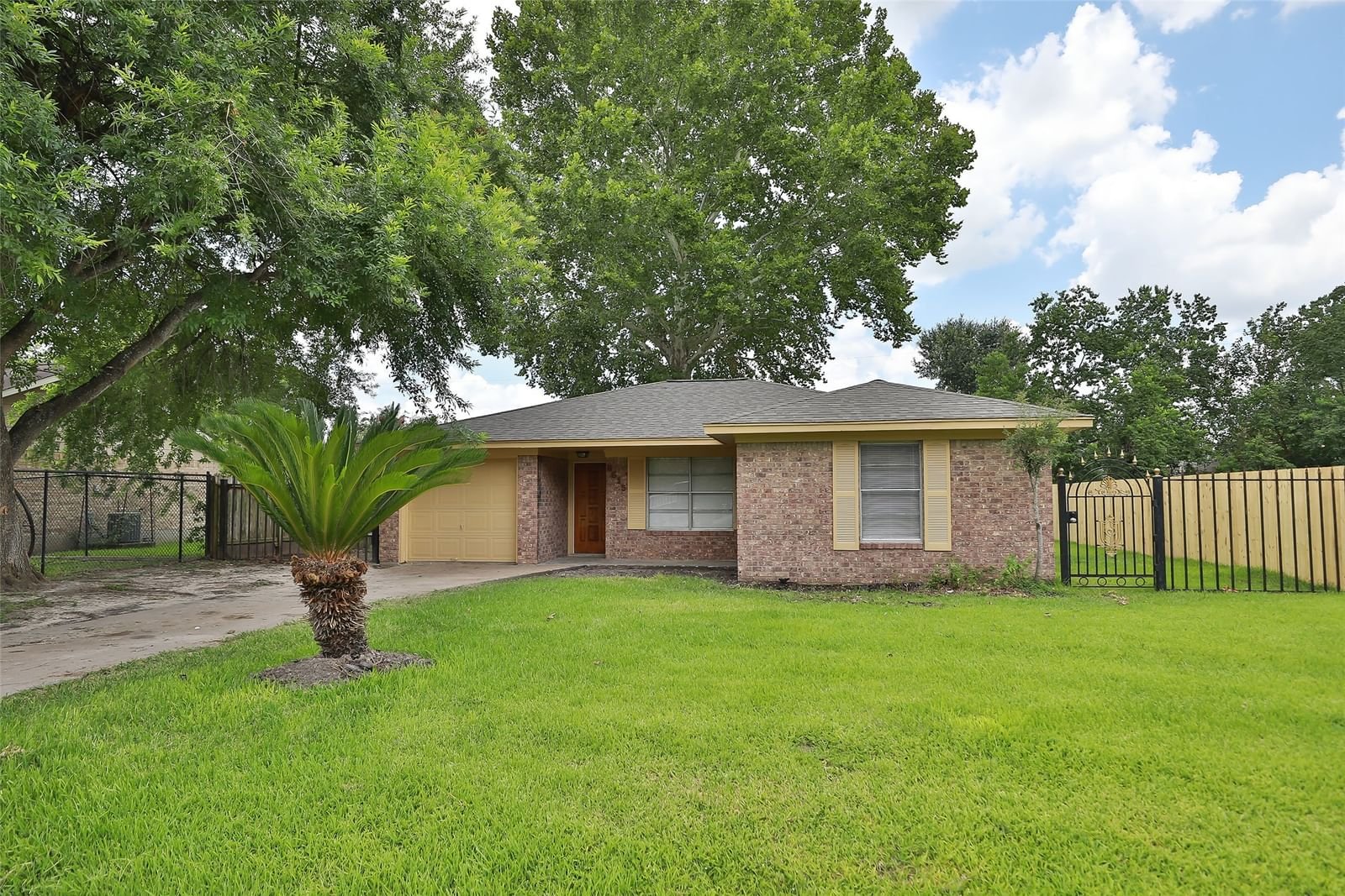 Real estate property located at 8615 Easter, Harris, Montgomery Terrace Tr C U/R, Houston, TX, US