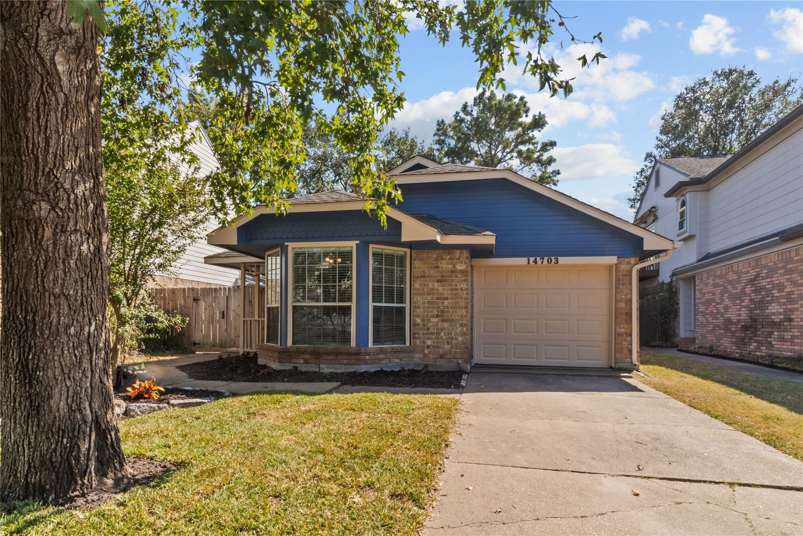 Real estate property located at 14703 Taymouth, Harris, Bradford Colony Sec 01, Houston, TX, US