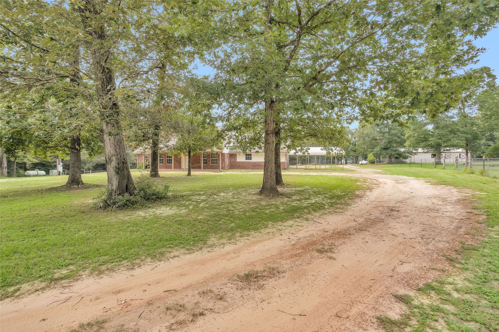 Real estate property located at 13247 Cedar Lane, Montgomery, Dickman Cyrus, Willis, TX, US