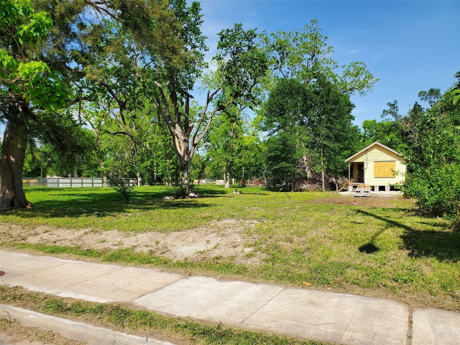 Real estate property located at 7102 Hirsch, Harris, Plaza Estates, Houston, TX, US