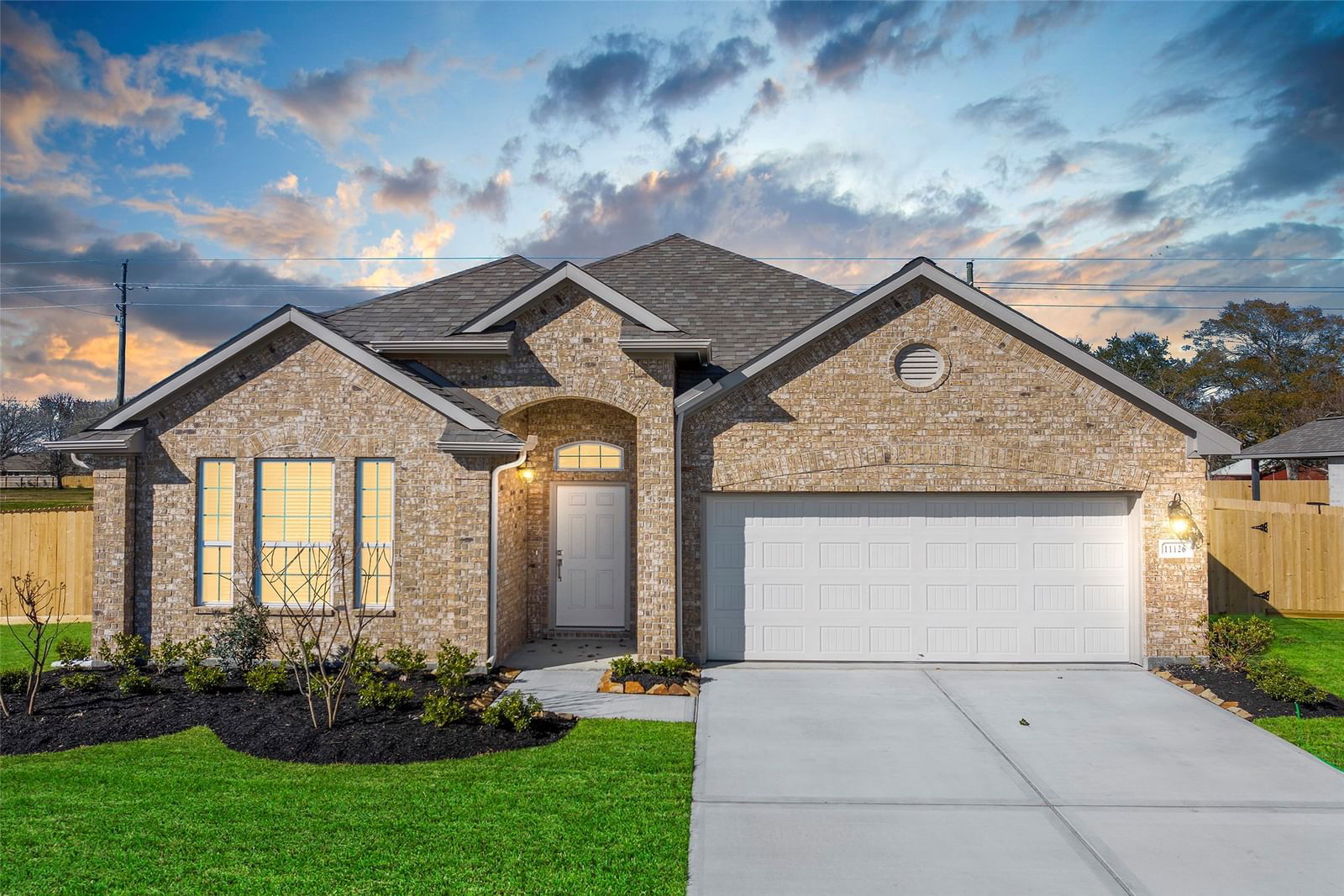 Real estate property located at 8427 Bay Orchard, Harris, HUNTERS CREEK, Baytown, TX, US