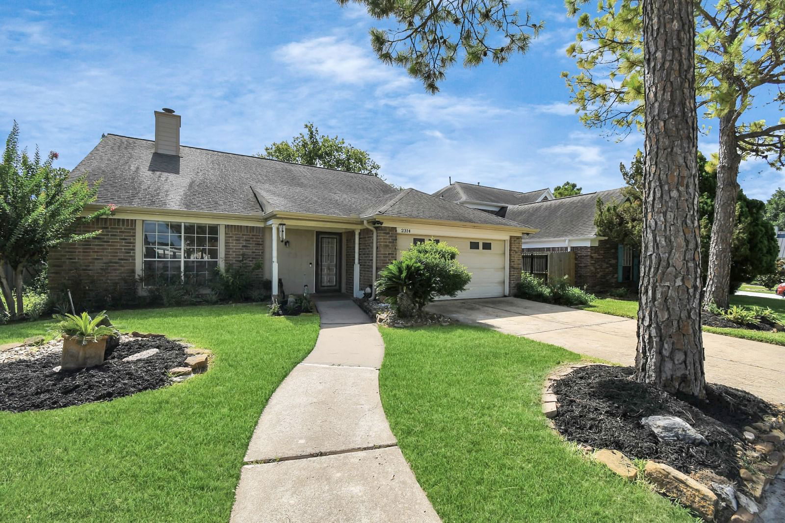 Real estate property located at 2314 Parkhaven, Fort Bend, Barrington Place, Sugar Land, TX, US