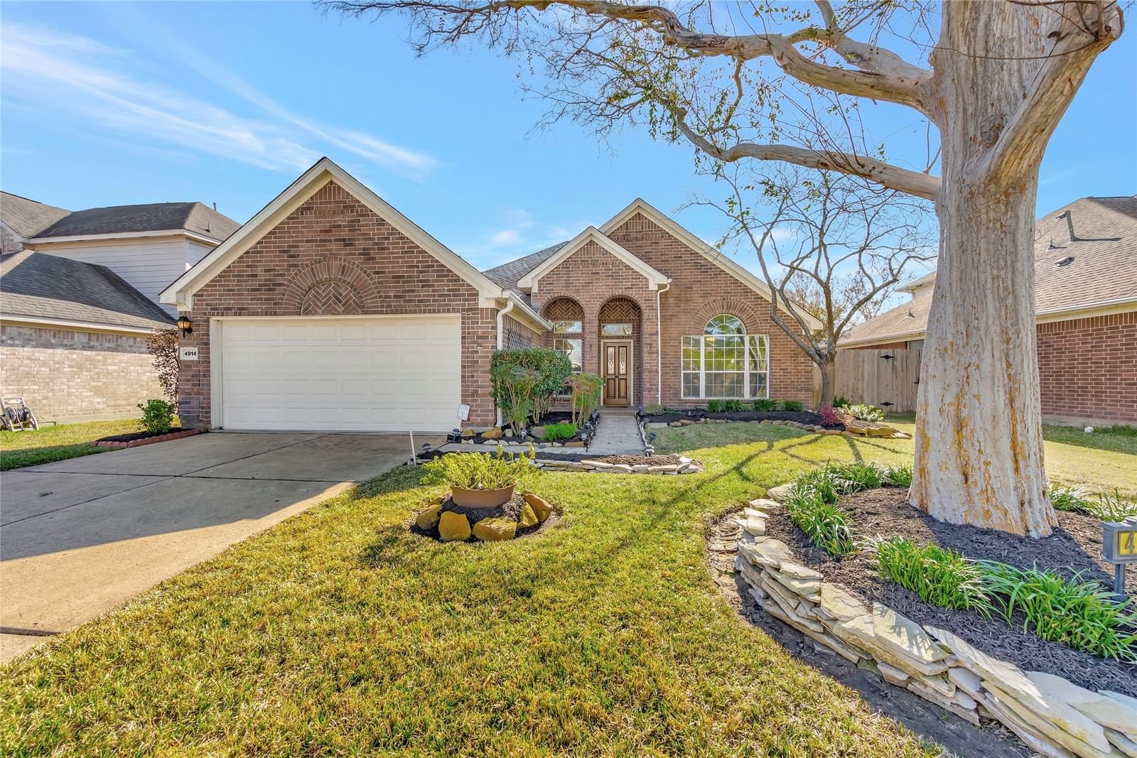 Real estate property located at 4914 Sentry Woods, Brazoria, Southwyck, Pearland, TX, US