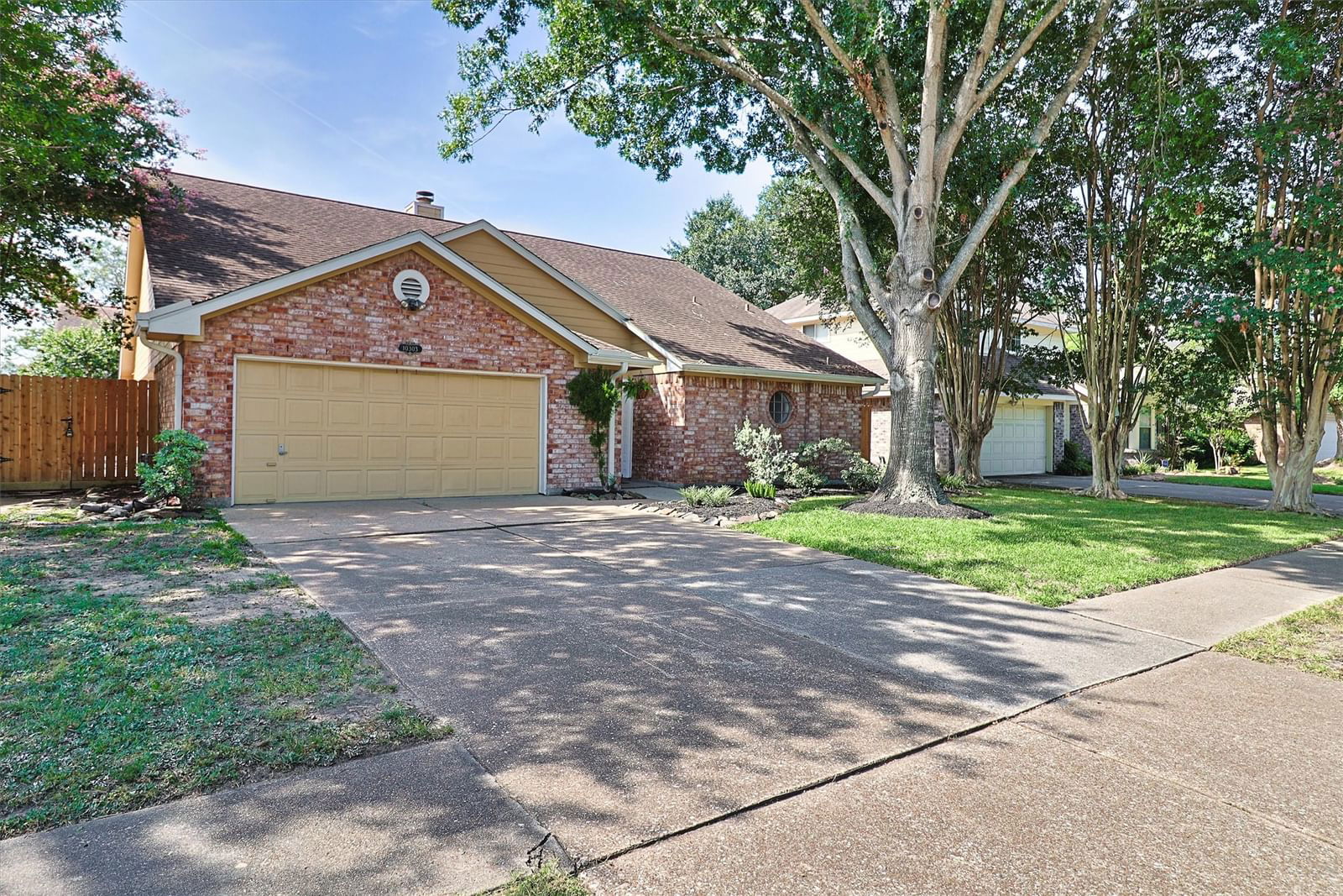 Real estate property located at 10303 Wayward Wind, Harris, Winchester Country Sec 02, Houston, TX, US