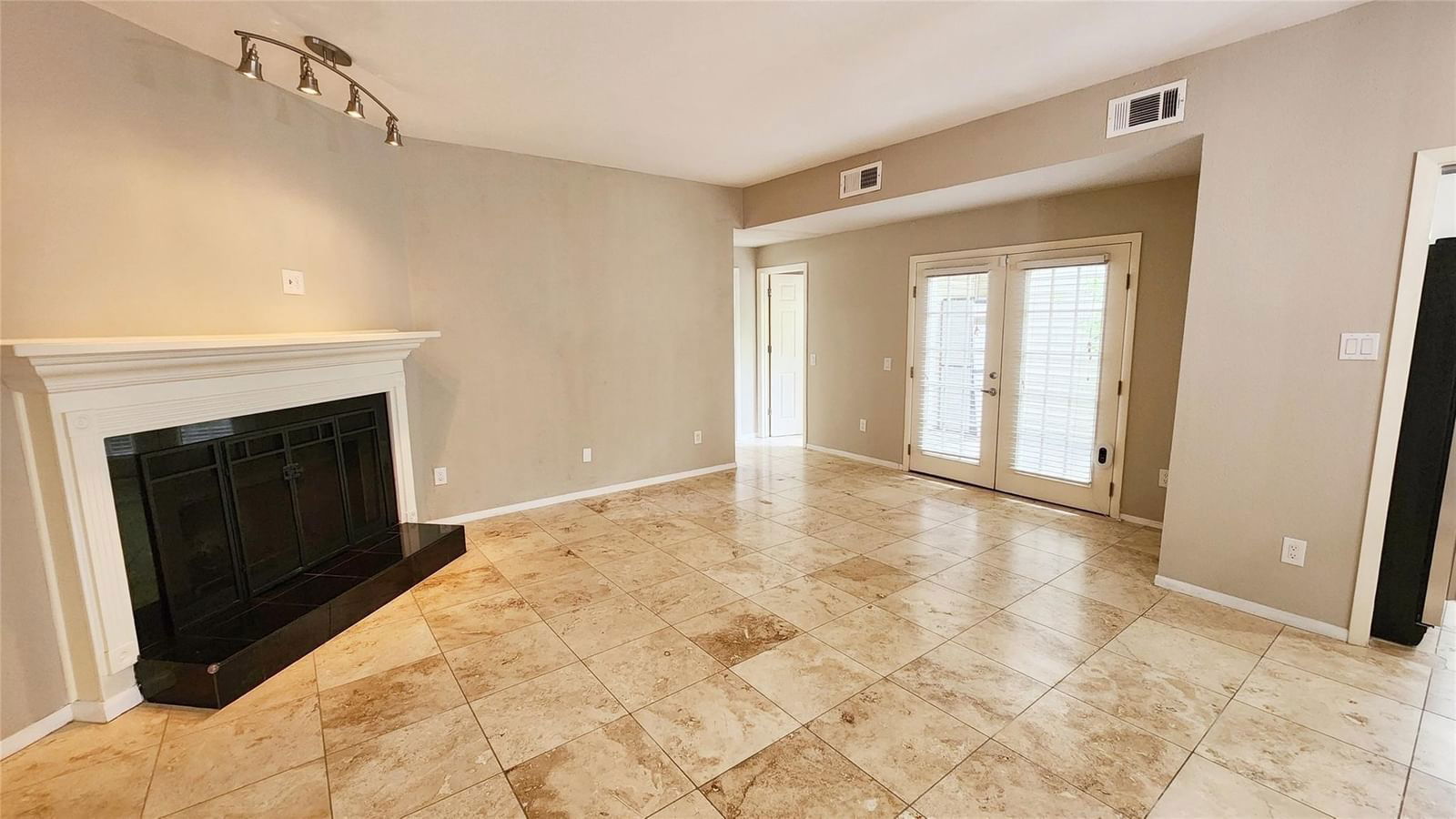 Real estate property located at 9809 Richmond H12, Harris, Elm Grove Condo Ph 02, Houston, TX, US