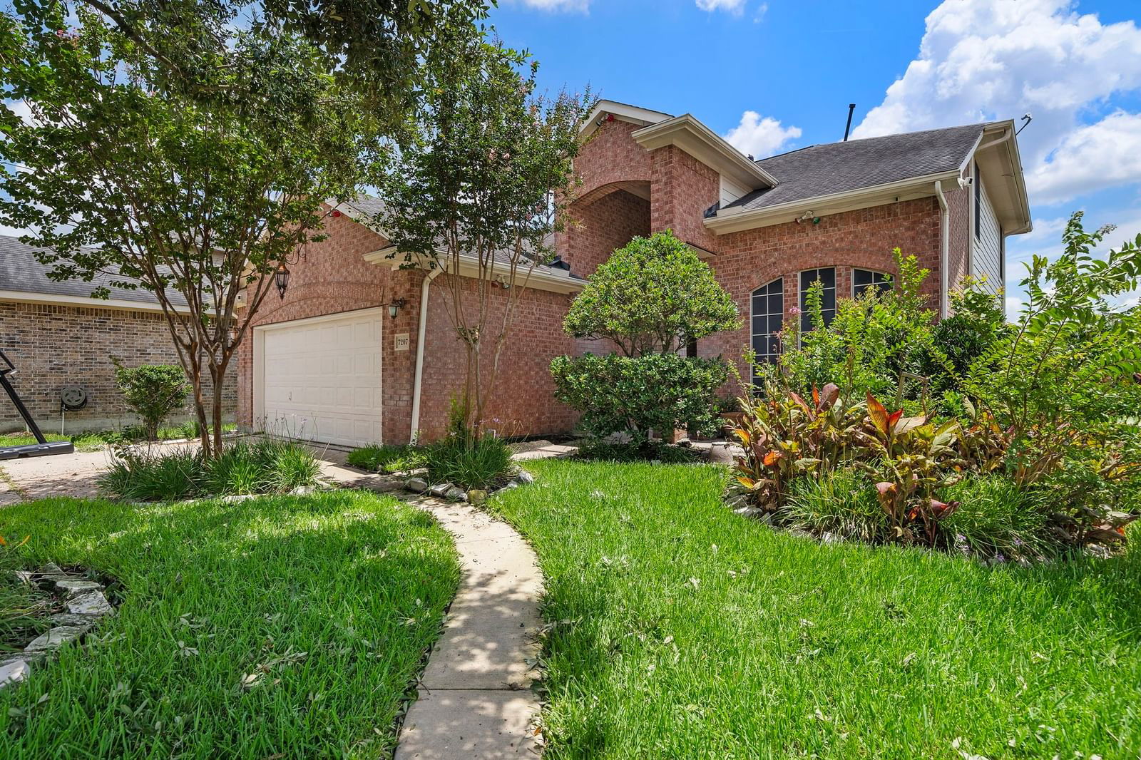 Real estate property located at 7207 Anaquitas Creek, Fort Bend, Lost Creek Sec 1, Richmond, TX, US