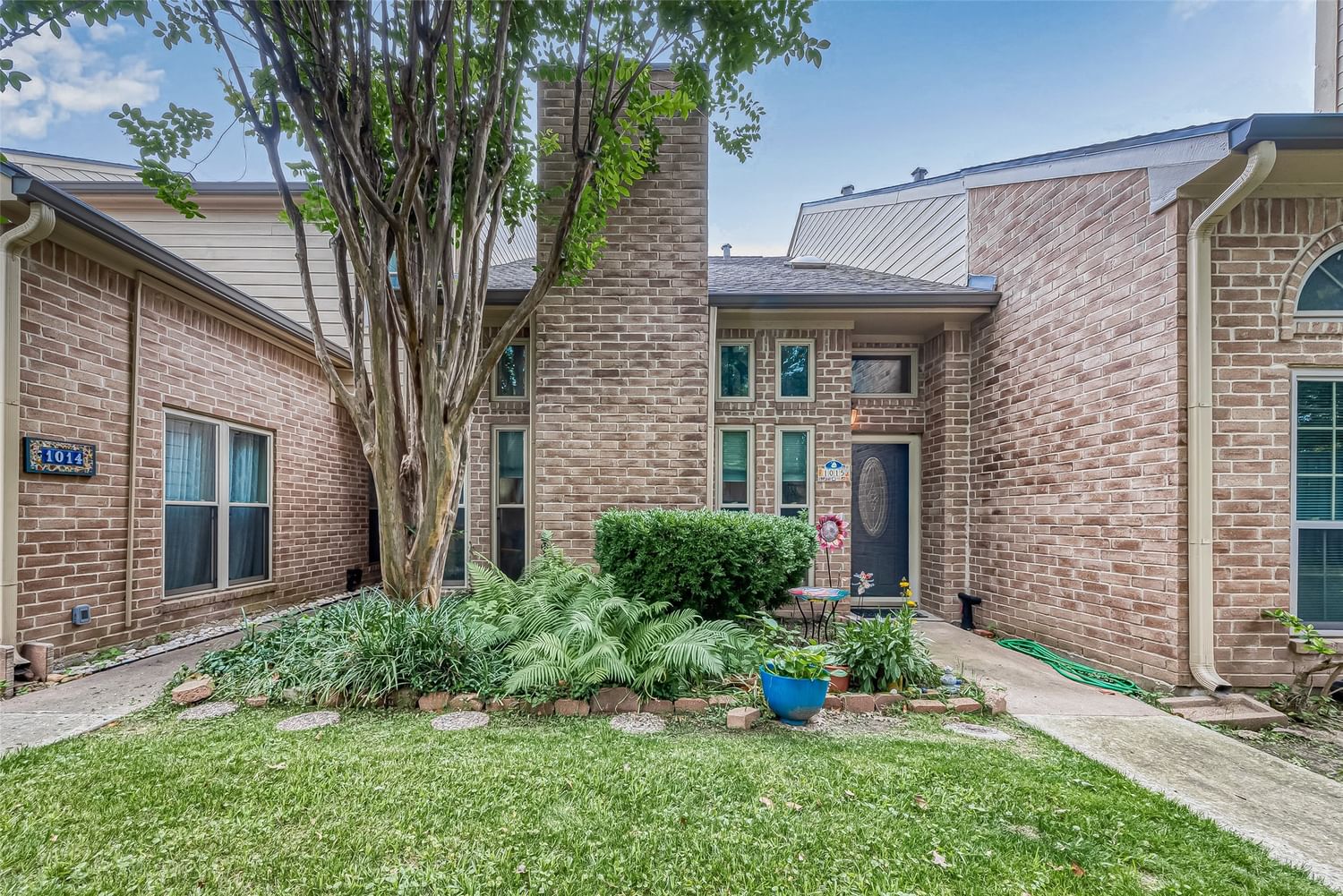 Real estate property located at 1015 Memorial Village #121, Harris, Memorial Village T/H Sec 02 R/, Houston, TX, US