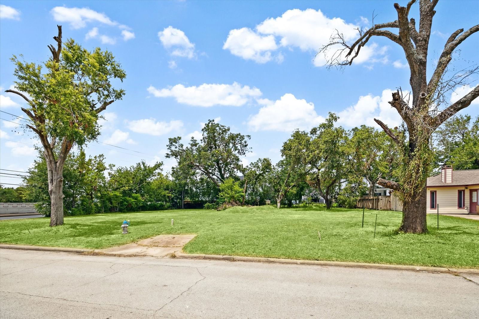 Real estate property located at 4628 Maple, Harris, Post Oak Terrace Sec 01, Bellaire, TX, US