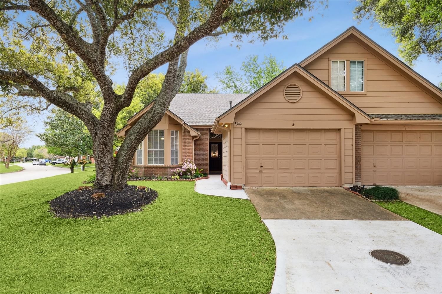 Real estate property located at 3342 Country Meadows, Brazoria, Country Grove Townhomes, Pearland, TX, US