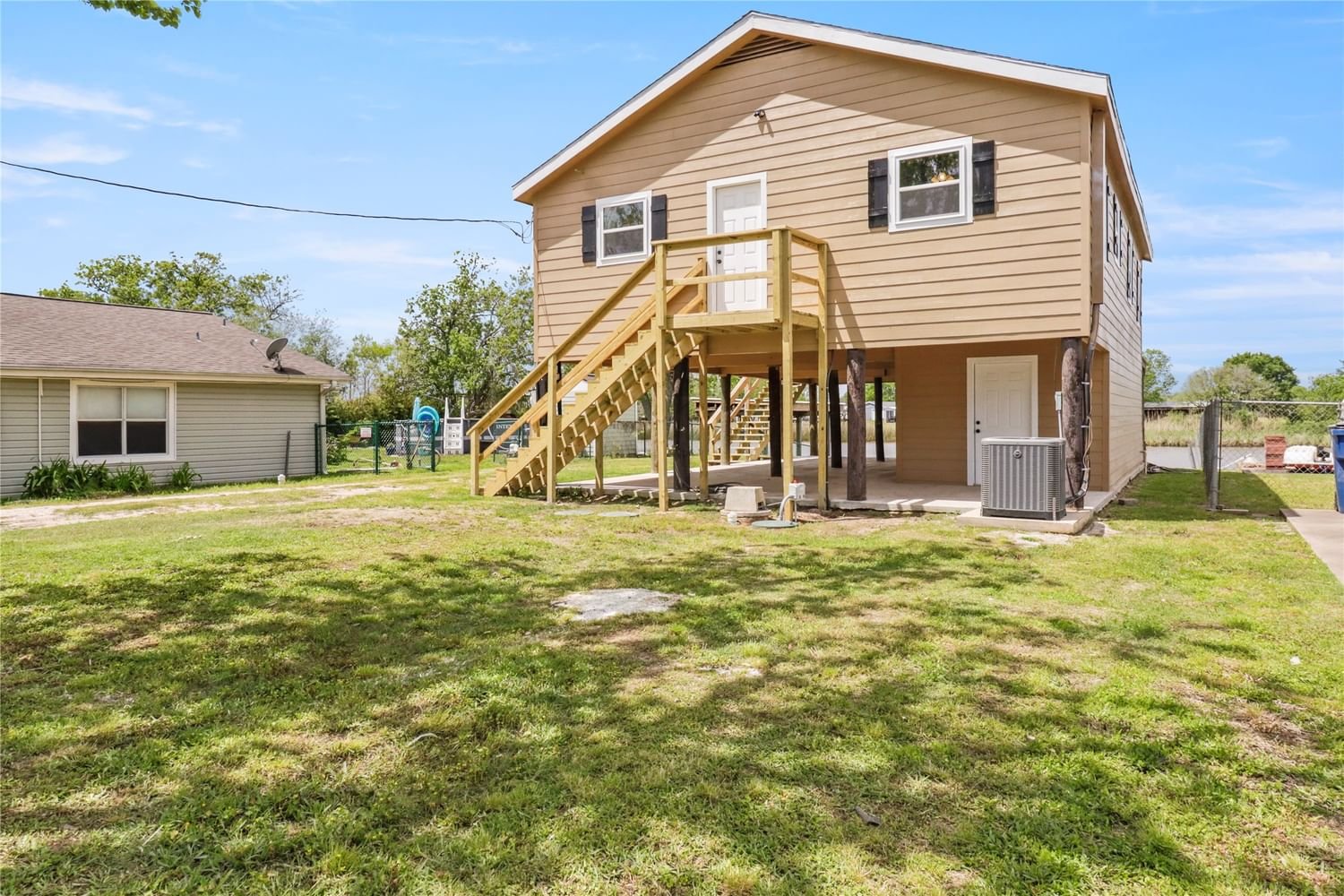 Real estate property located at 143 Bastrop Bayou, Brazoria, Lang Shores, Angleton, TX, US
