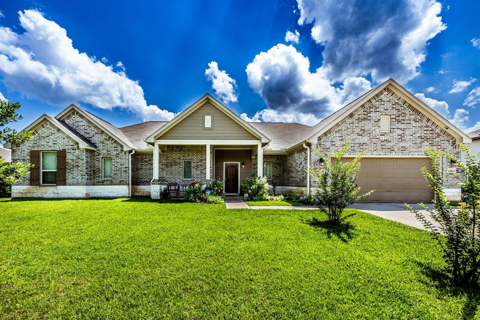 Real estate property located at 6280 Rolling Hills, Montgomery, Deer Trail Estates, Conroe, TX, US