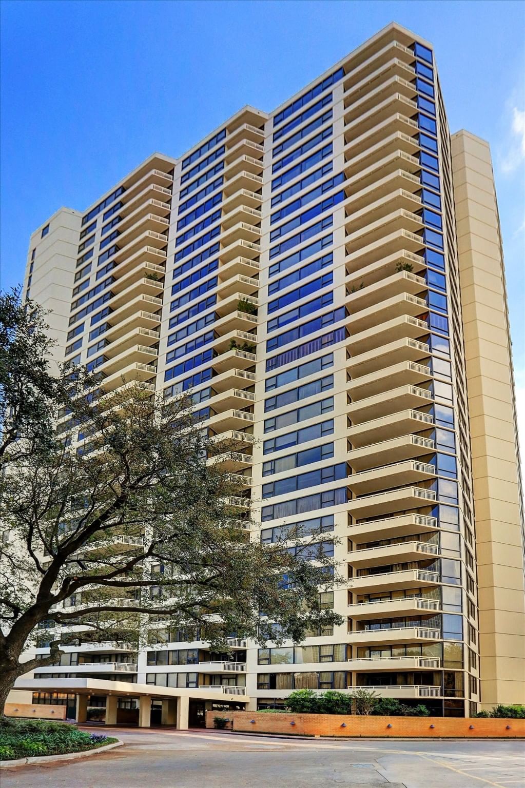 Real estate property located at 15 Greenway #7B, Harris, Greenway Condo, Houston, TX, US