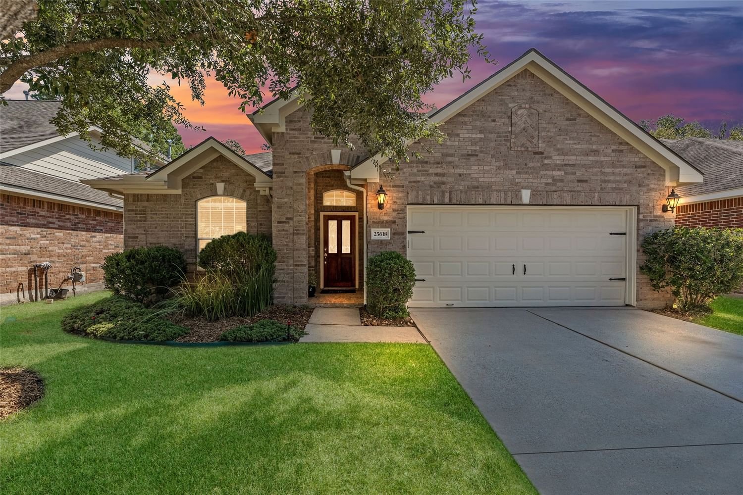 Real estate property located at 25618 Saddlebrook Village, Harris, Saddlebrook Village Sec 1, Tomball, TX, US