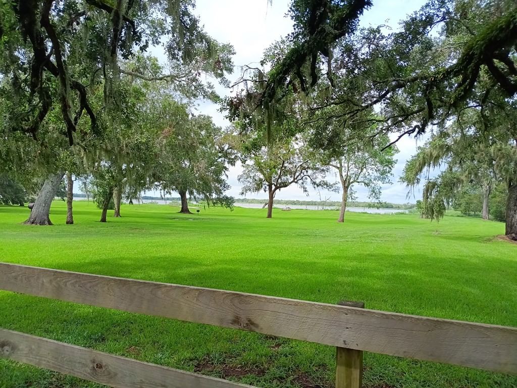 Real estate property located at 00 Brahman, Brazoria, Bar X Ranch Sec 6, Angleton, TX, US