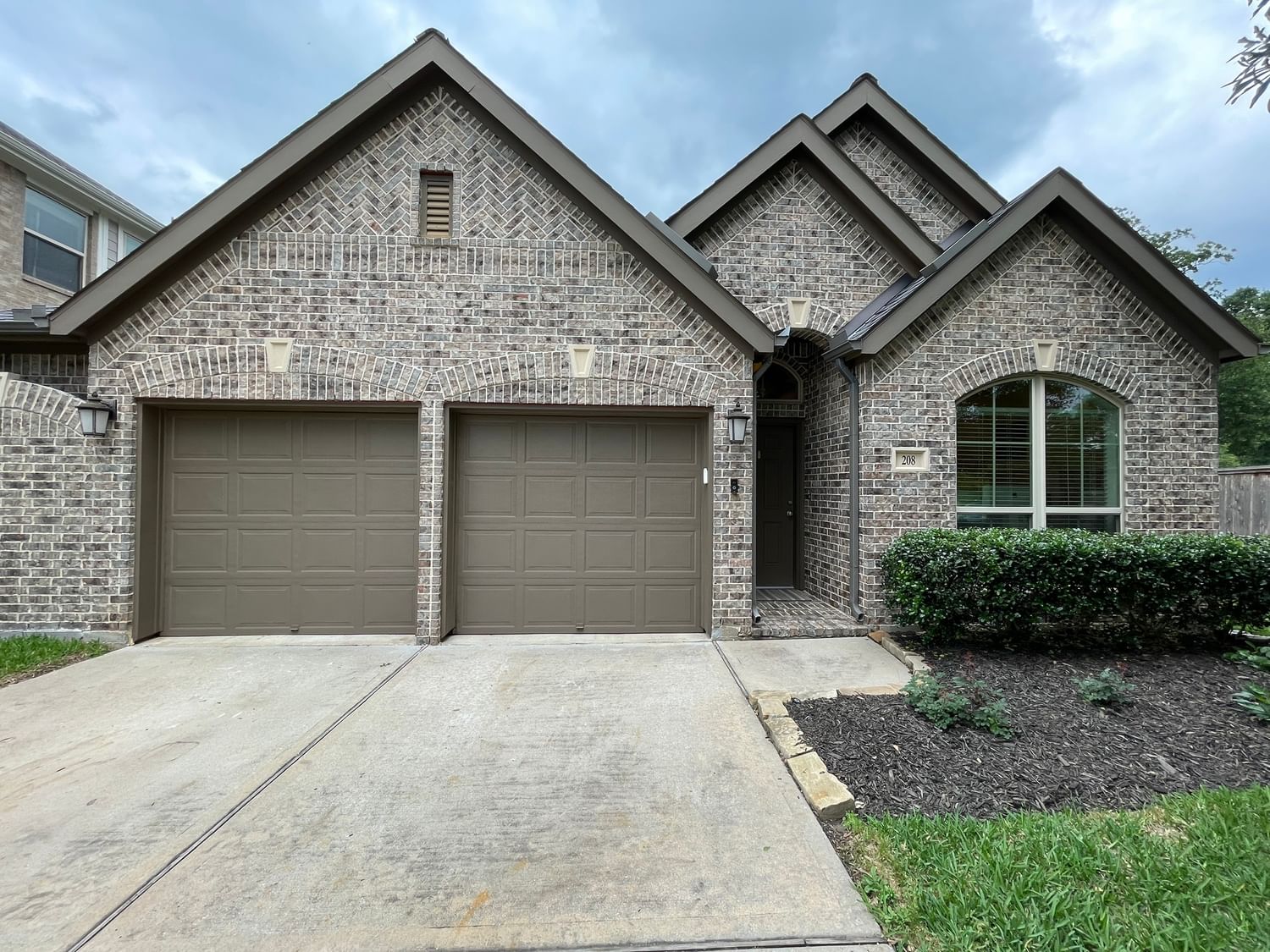 Real estate property located at 208 Clementine, Montgomery, Woodforest, Montgomery, TX, US