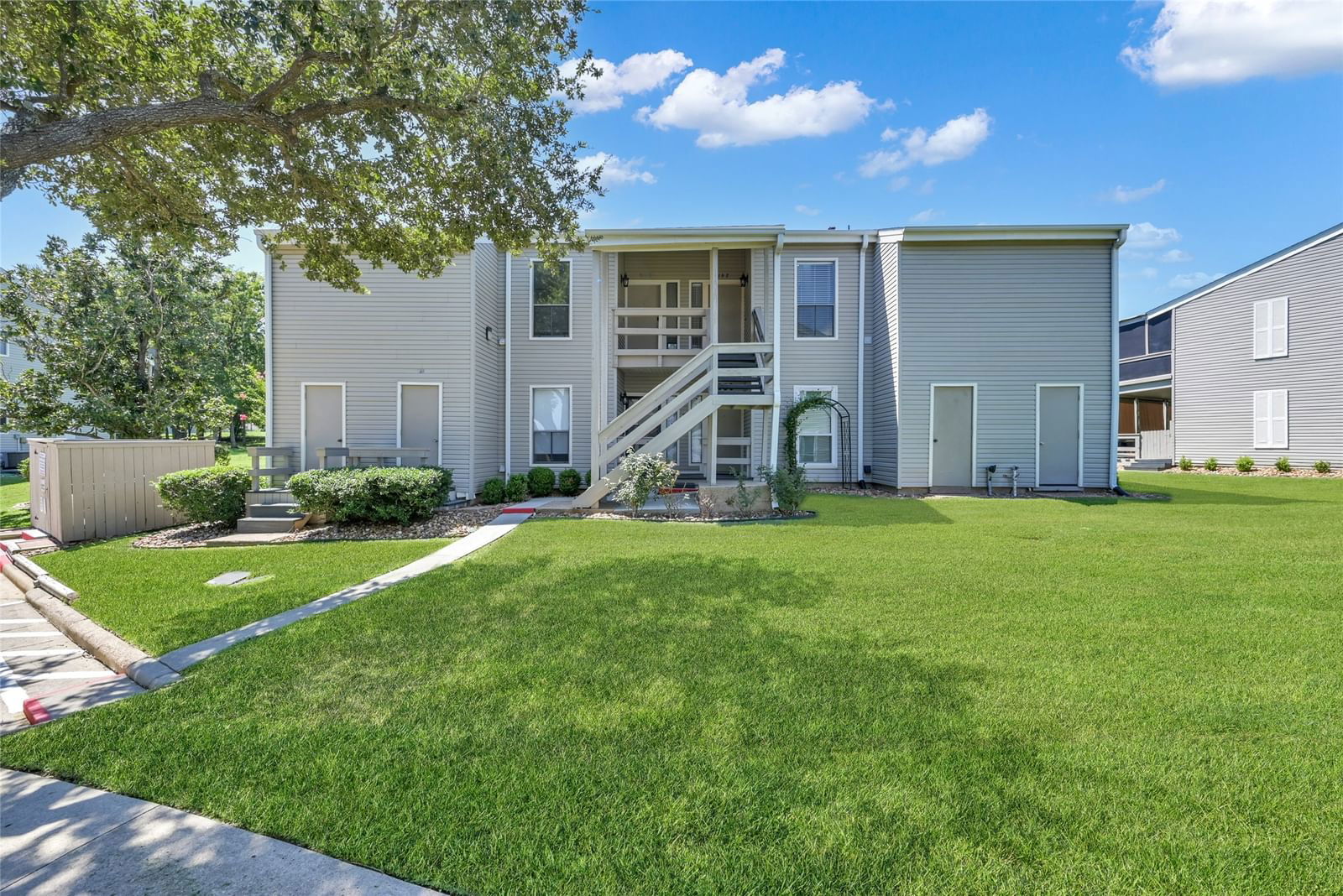 Real estate property located at 162 April Point, Montgomery, April Point North, Conroe, TX, US