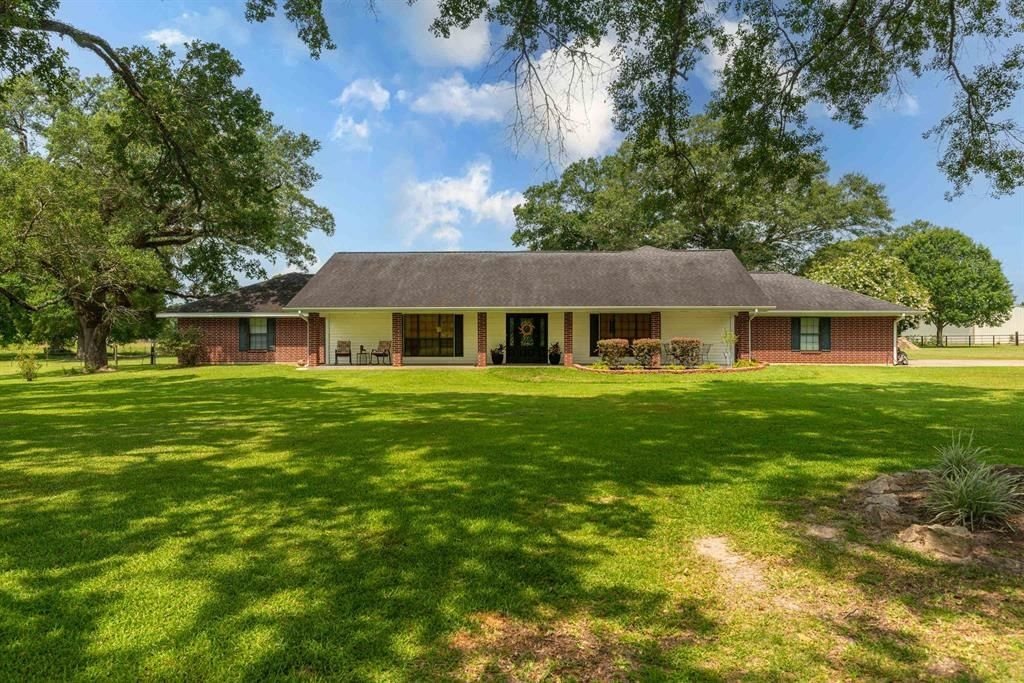 Real estate property located at 4795 Old Spurger Highway, Hardin, Out of Town, Silsbee, TX, US